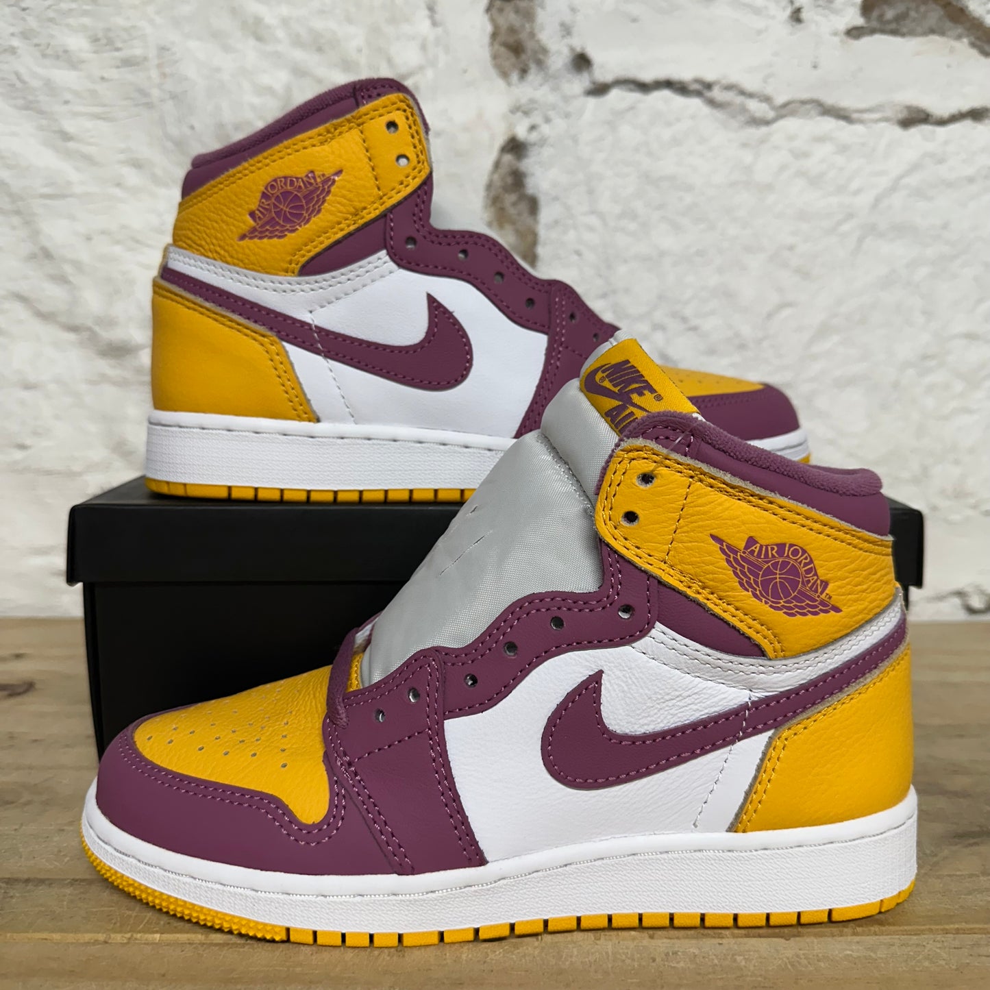 Air Jordan 1 High Brotherhood Sz 4Y DS