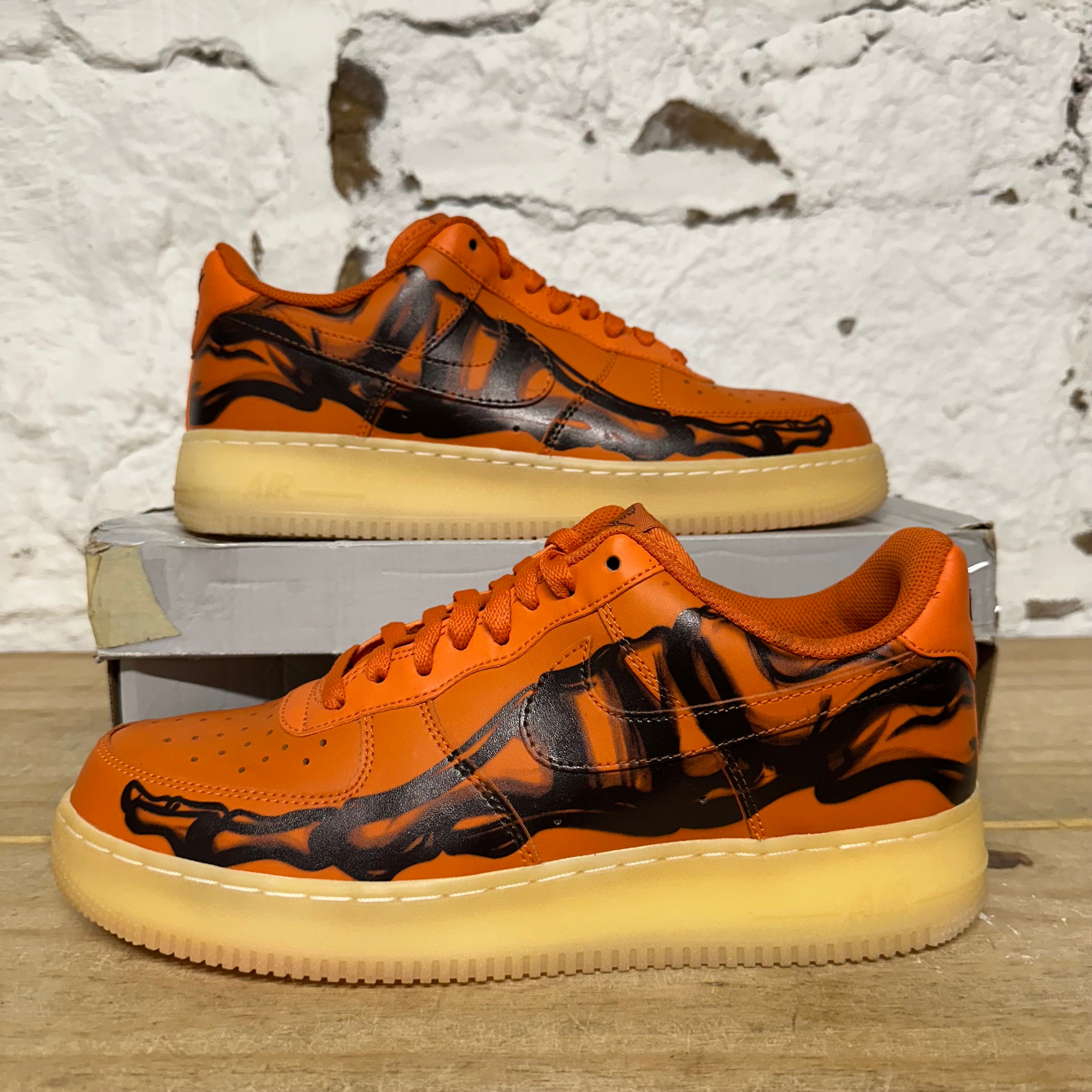 Nike Air Force 1 Low Orange Skeleton Halloween Sz 10.5