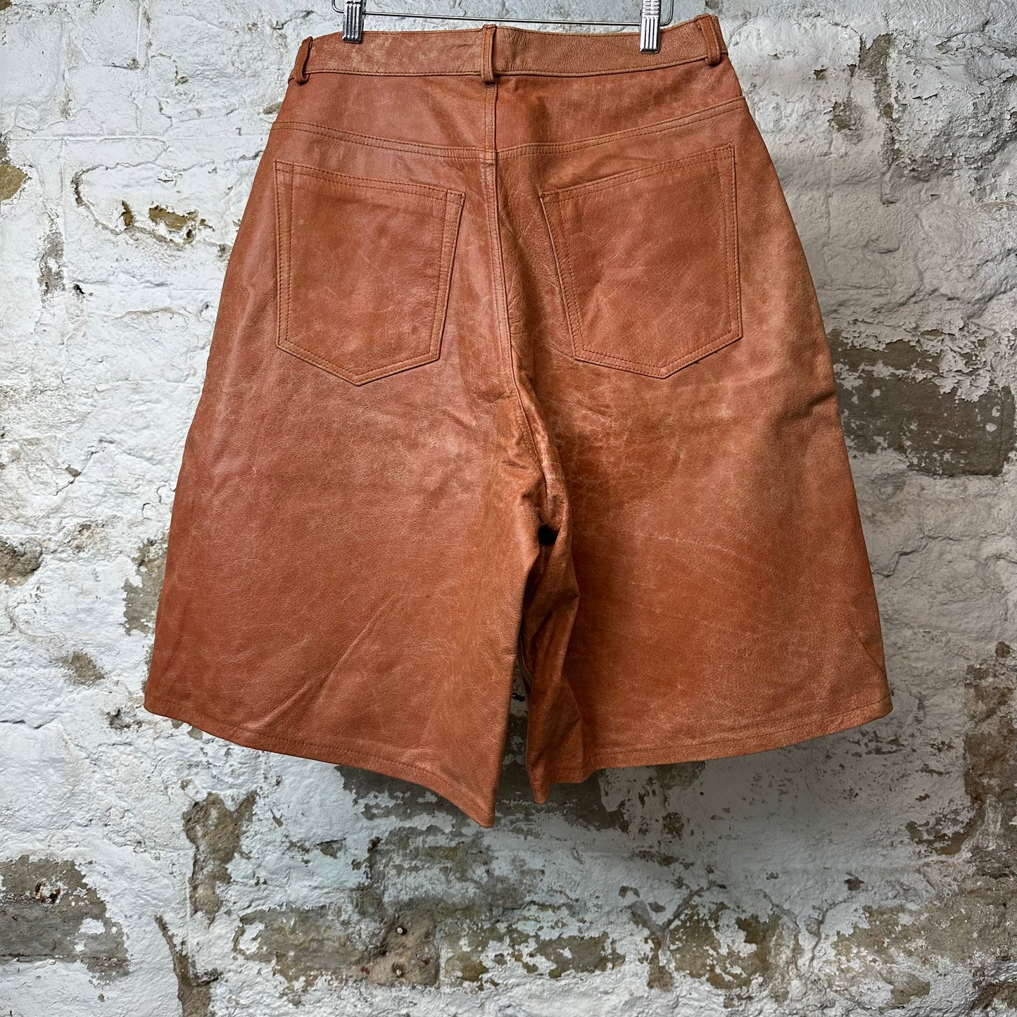 GV Gallery Raspberry Mojave Leather Shorts Sz S DS