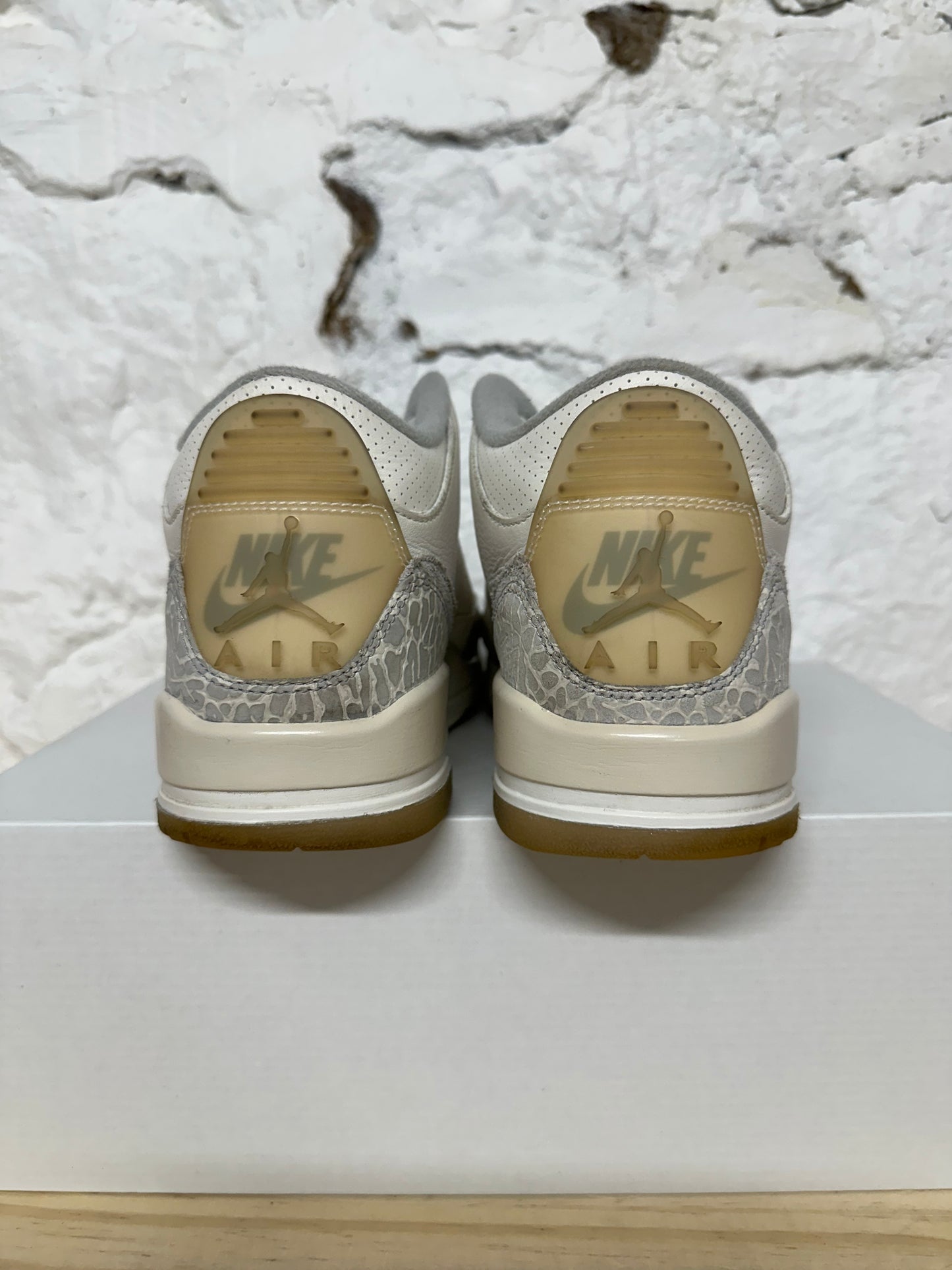 Air Jordan 3 Craft Ivory Sz 8