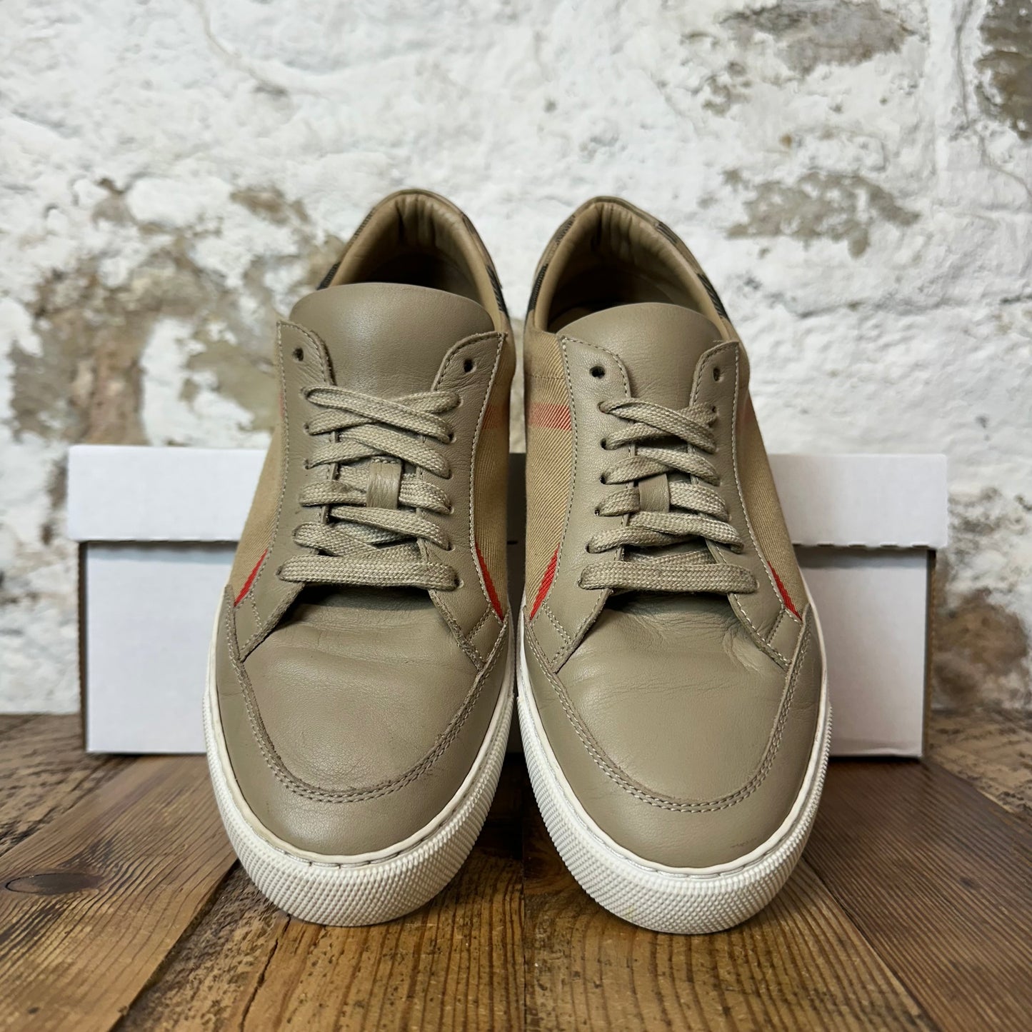 Burberry Plaid Beige Larkhall Sneaker Sz 6 (38.5)