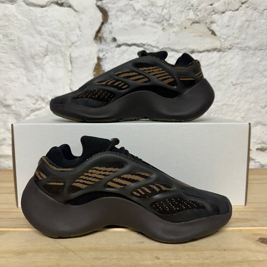 Yeezy 700 V3 Clay Brown Sz 5