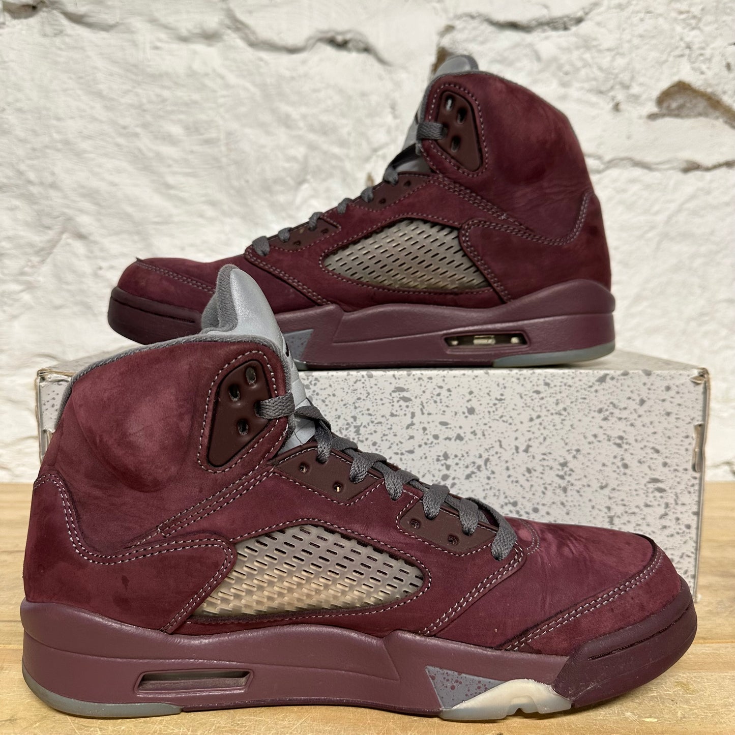Air Jordan 5 Burgundy Sz 9.5