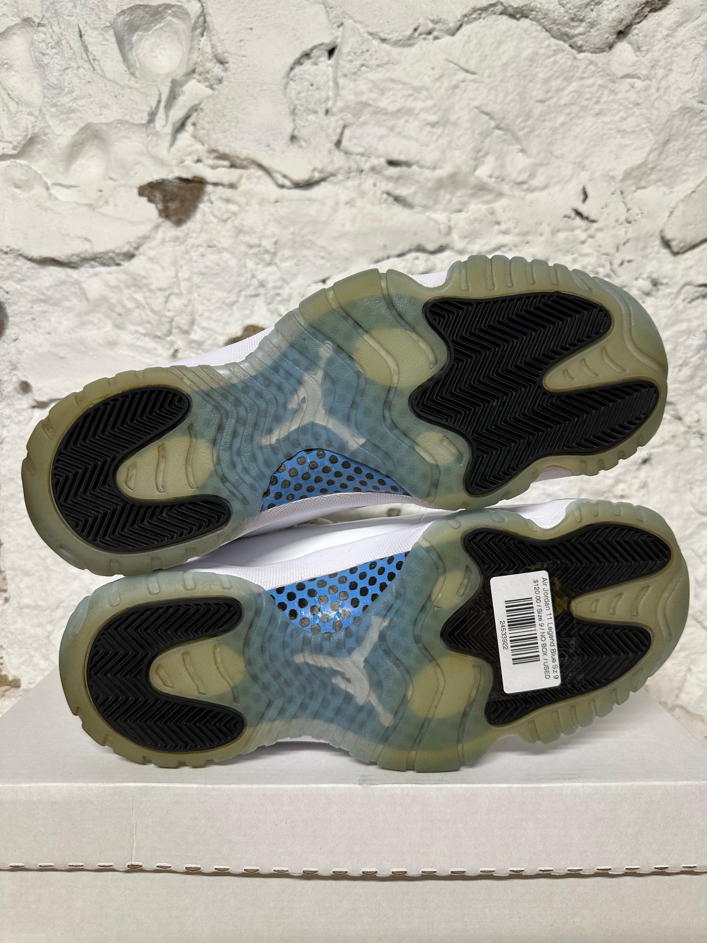 Air Jordan 11 High Legend Blue Sz 9