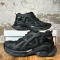 Balenciaga Runner Triple Black Sneaker Sz 7 (40)
