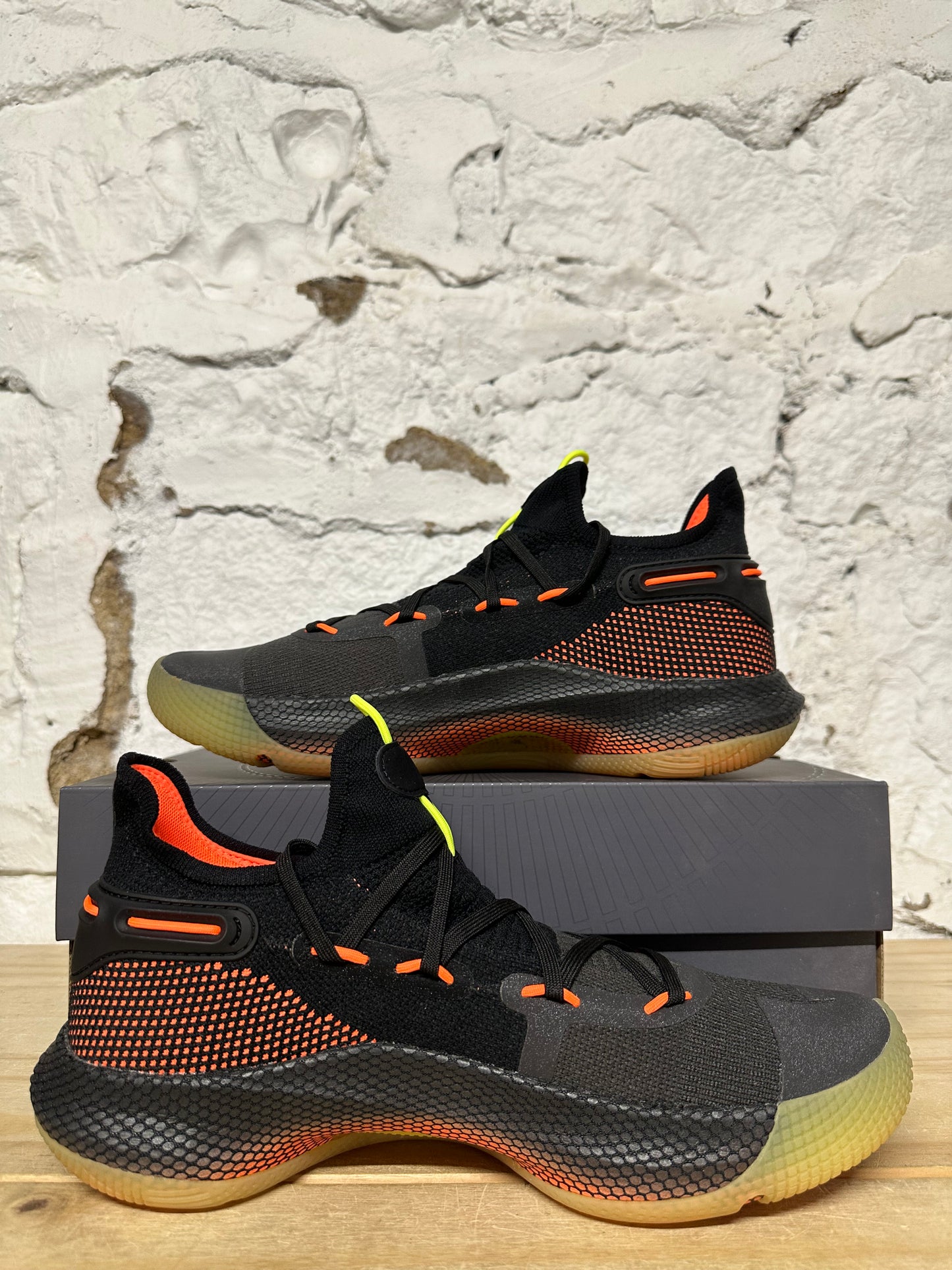 Under Armour Curry 6 Fox Theatre Sz 10.5 DS