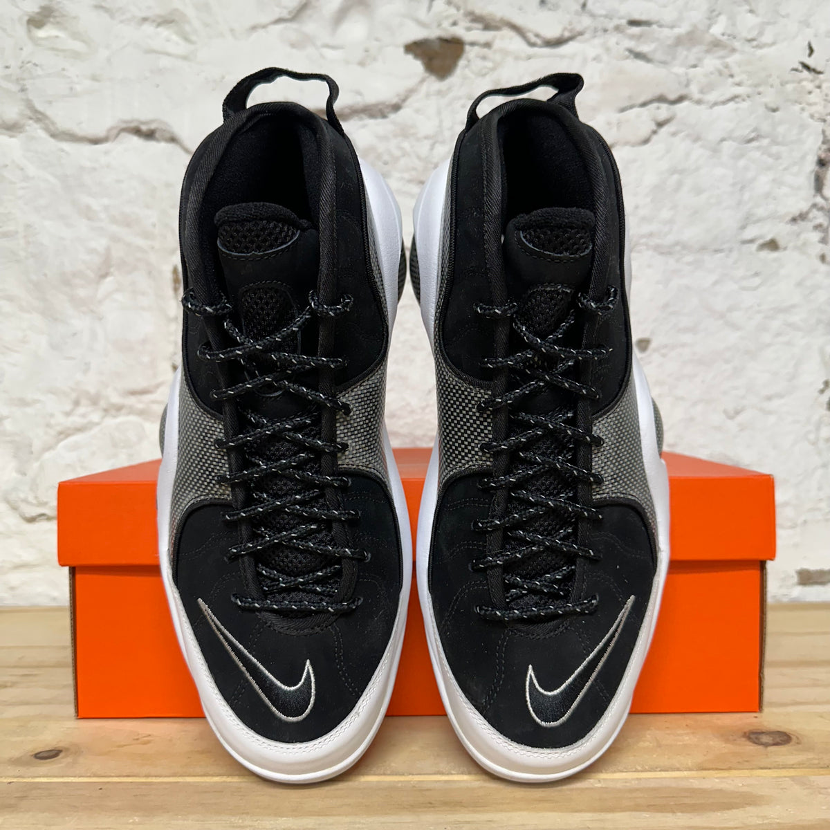 Nike Air Zoom Flight 95 Black White Sz 10 DS