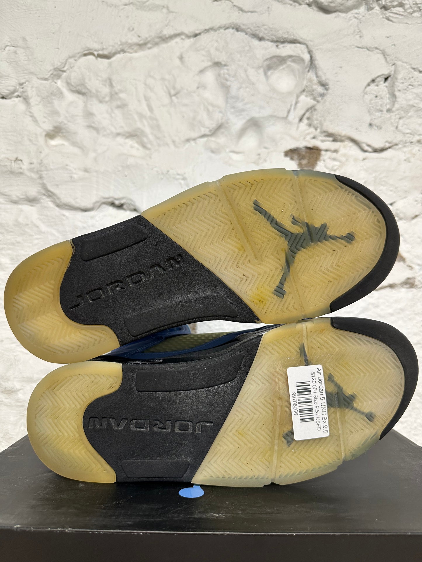 Air Jordan 5 UNC University Blue Sz 9.5