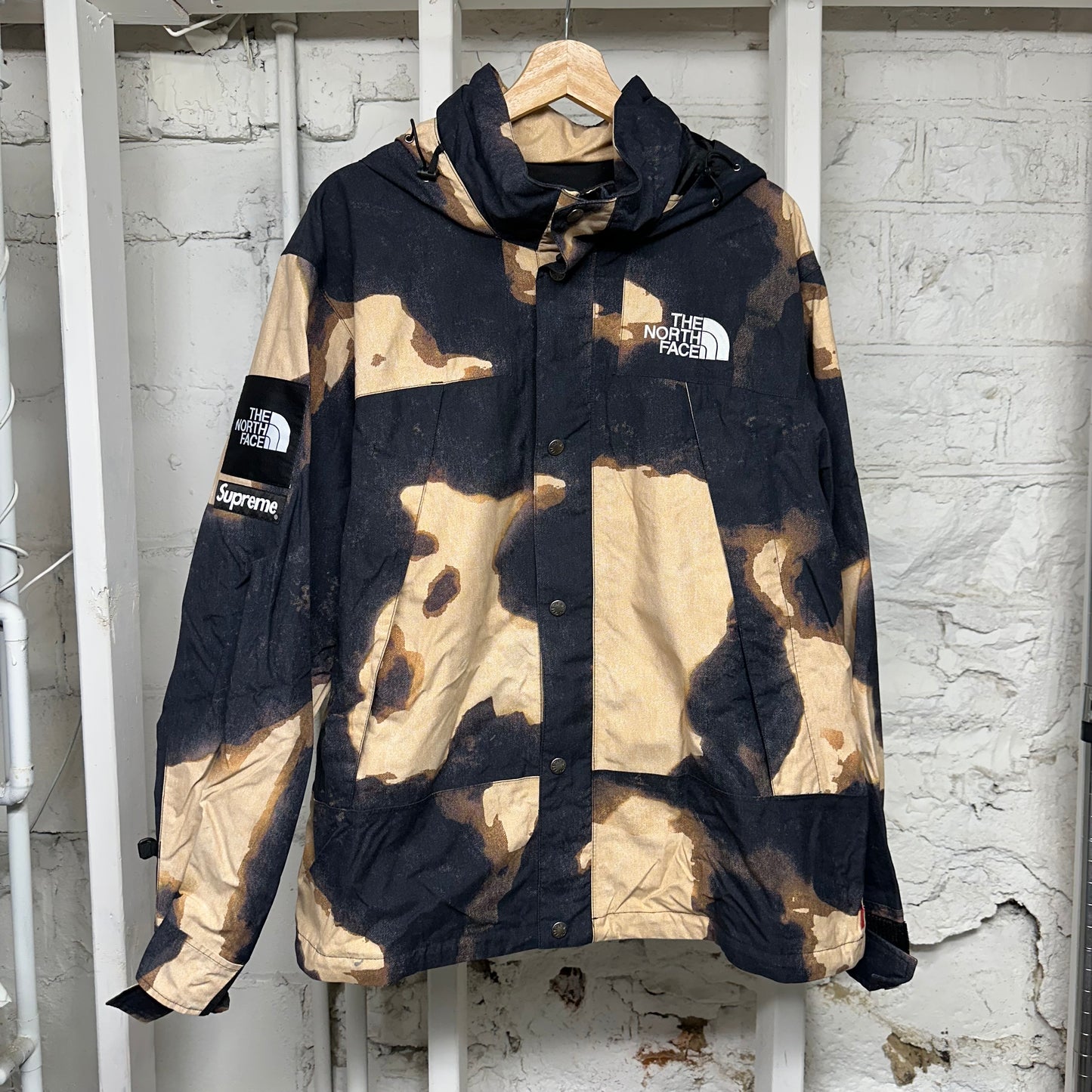 Supreme The North Face Bleached Denim Print Mountian Jacket Sz L