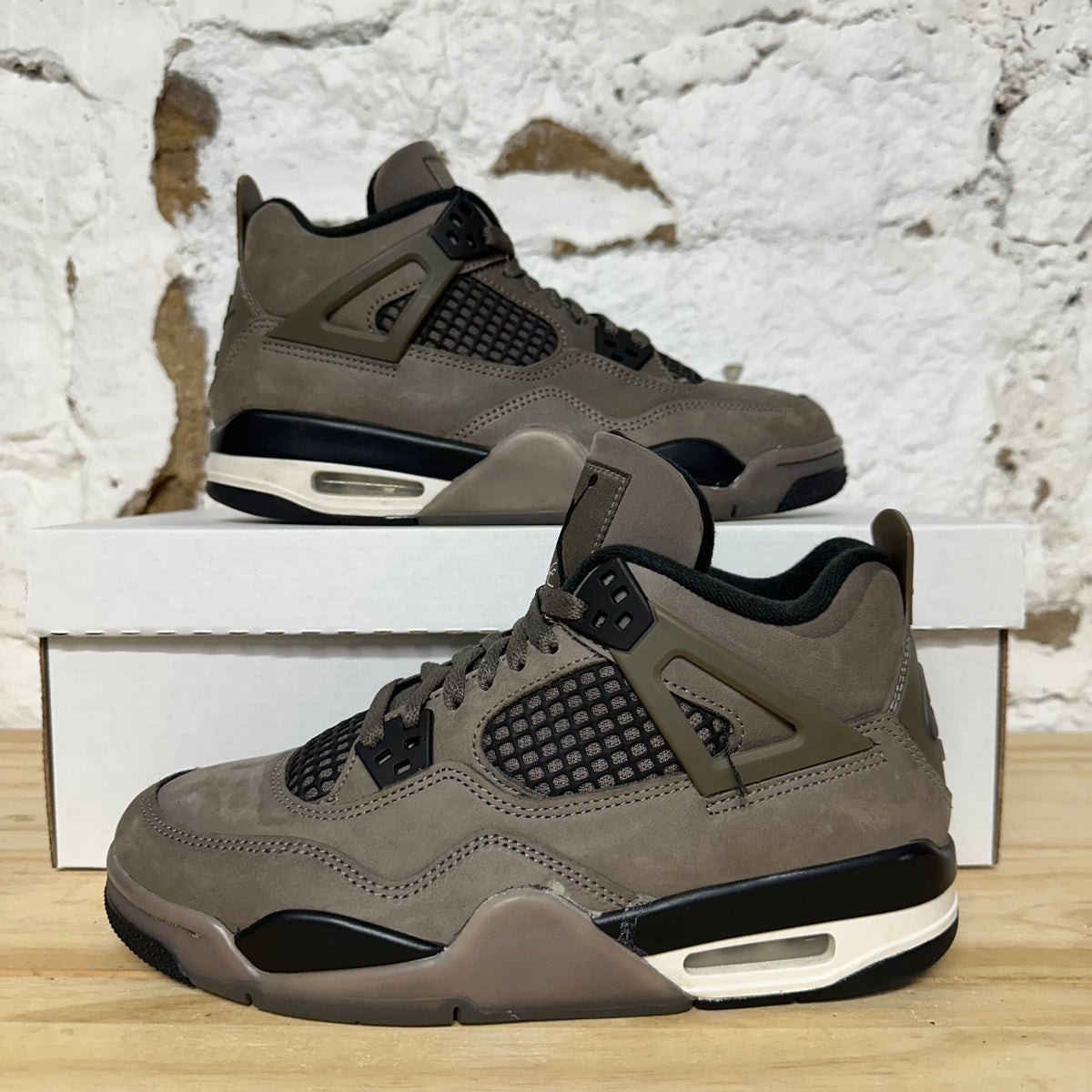 Air Jordan 4 Cave Stone Sz 6Y