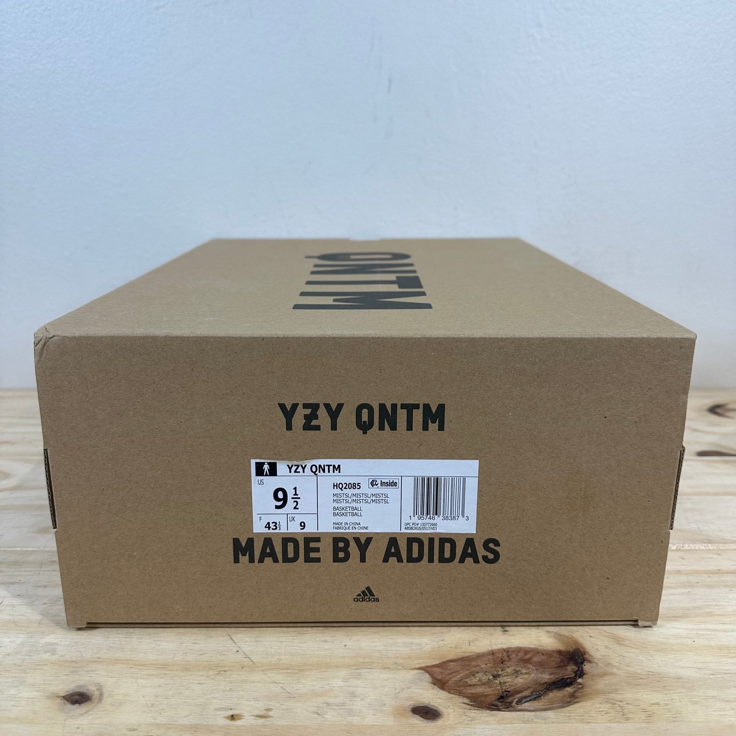 Yeezy QNTM Mist Slate Sz 9.5 DS