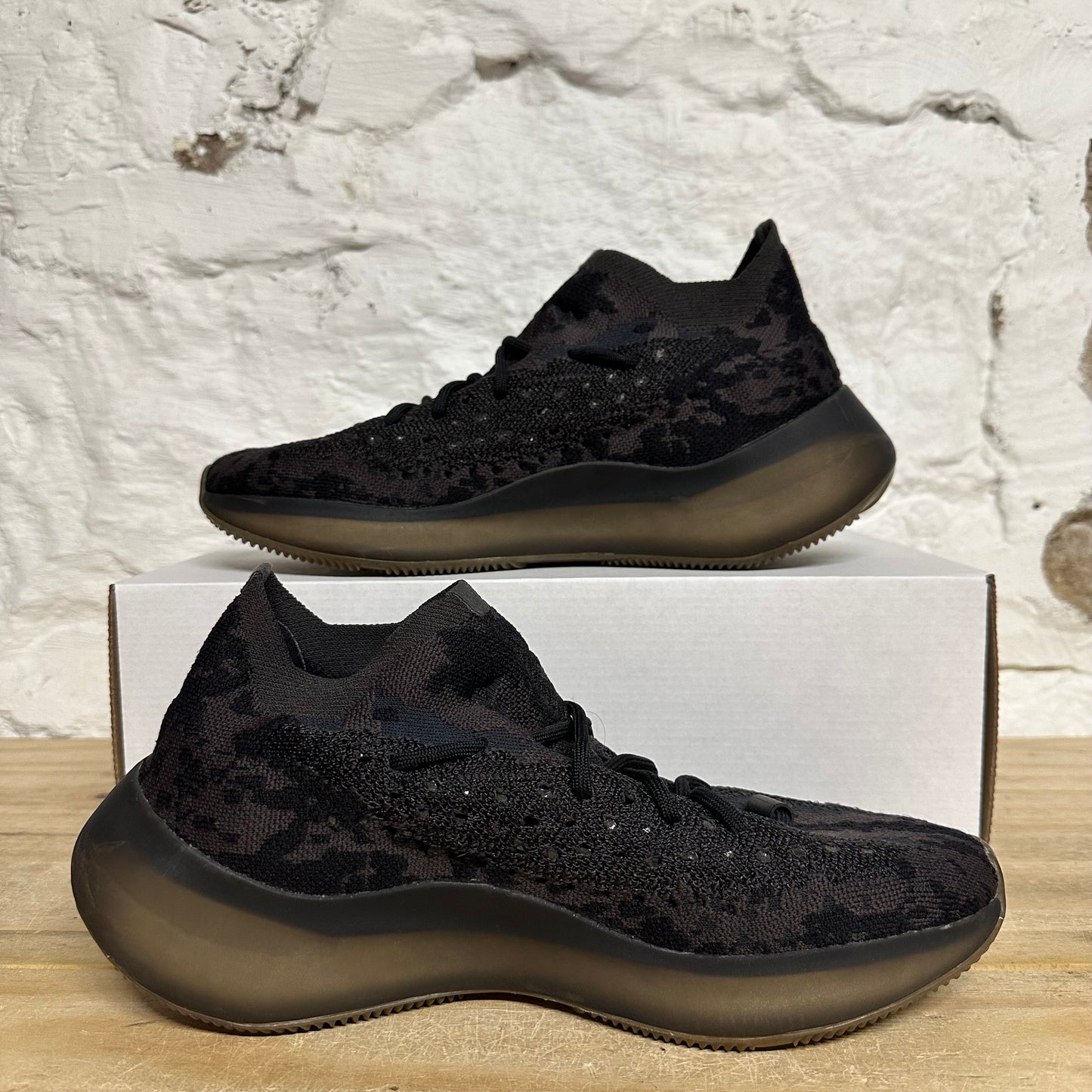 Yeezy 380 Onyx Sz 10