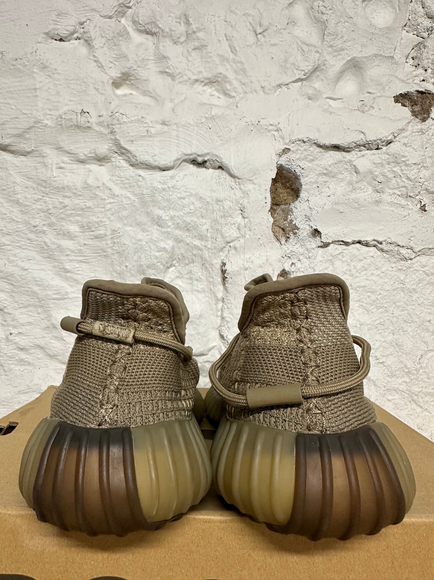 Yeezy 350 V2 Sand Taupe Sz 7