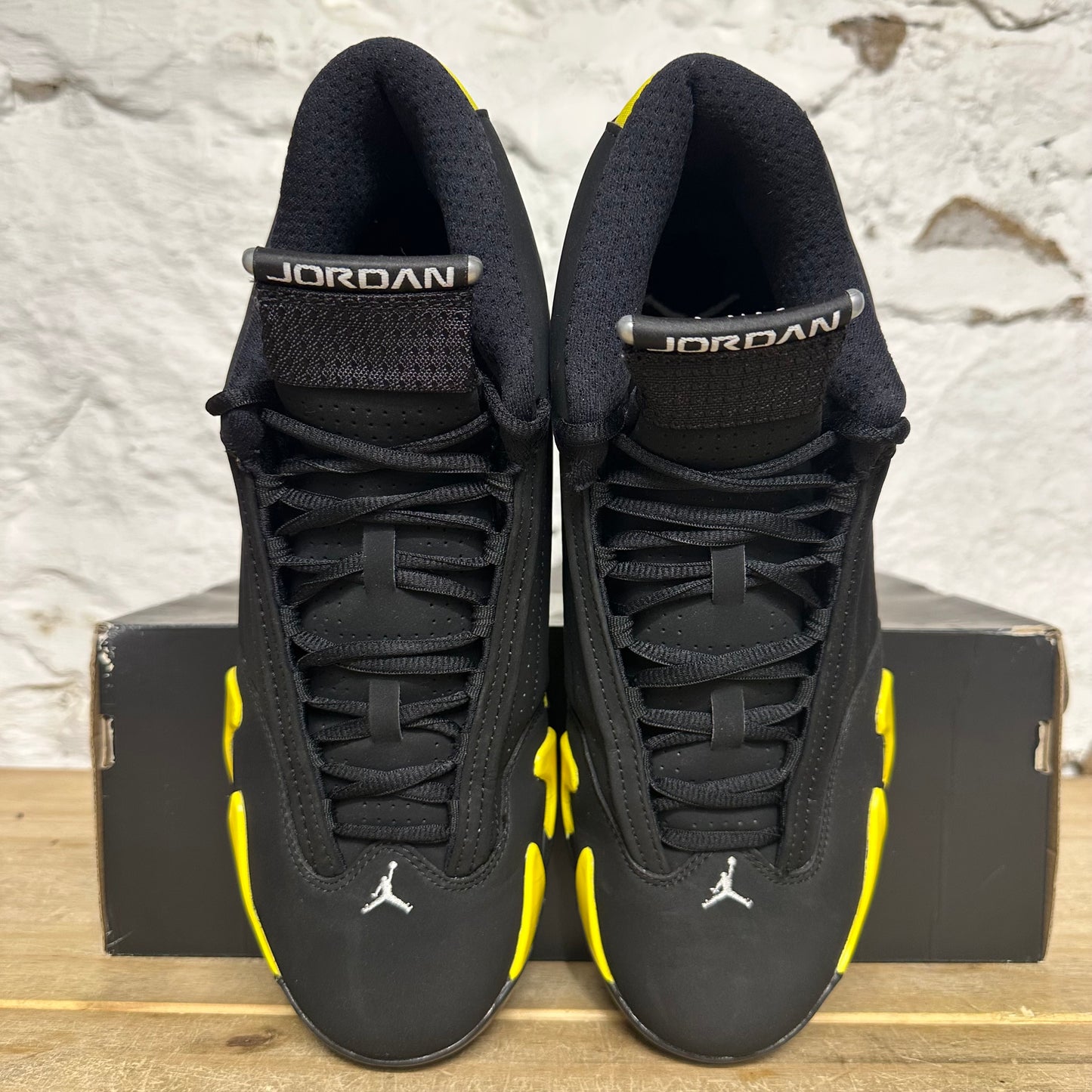 Air Jordan 14 Thunder Sz 10