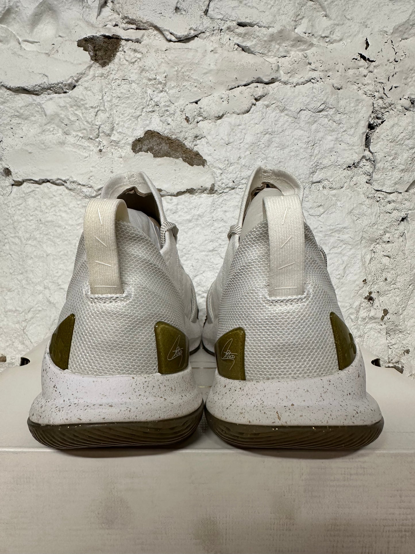 Under Armour Curry 5 Championship Pack Sz 10.5 DS