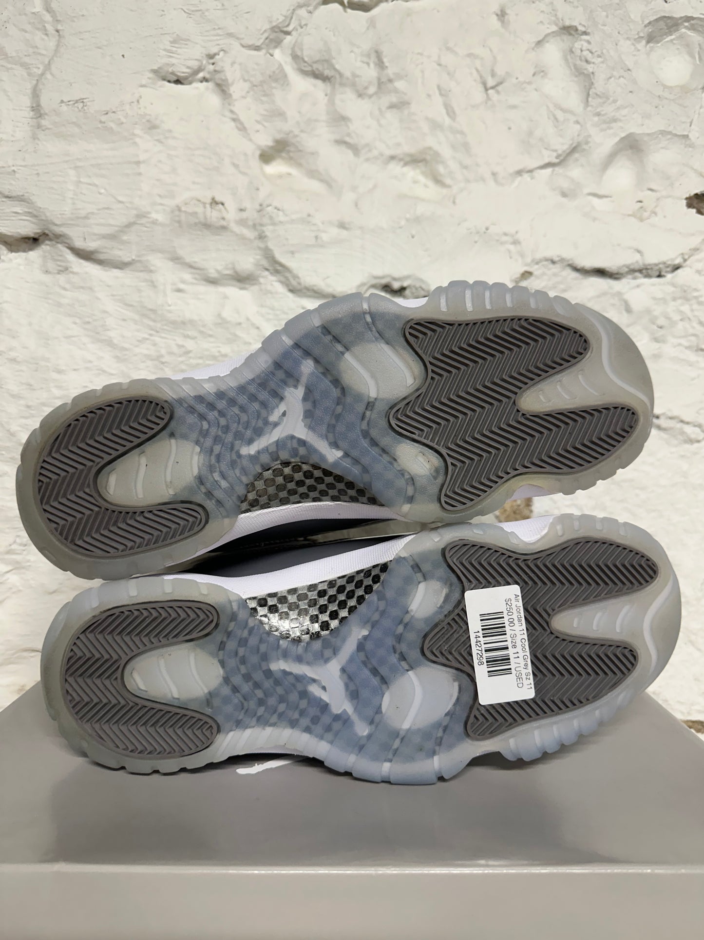 Air Jordan 11 High Cool Grey Sz 11