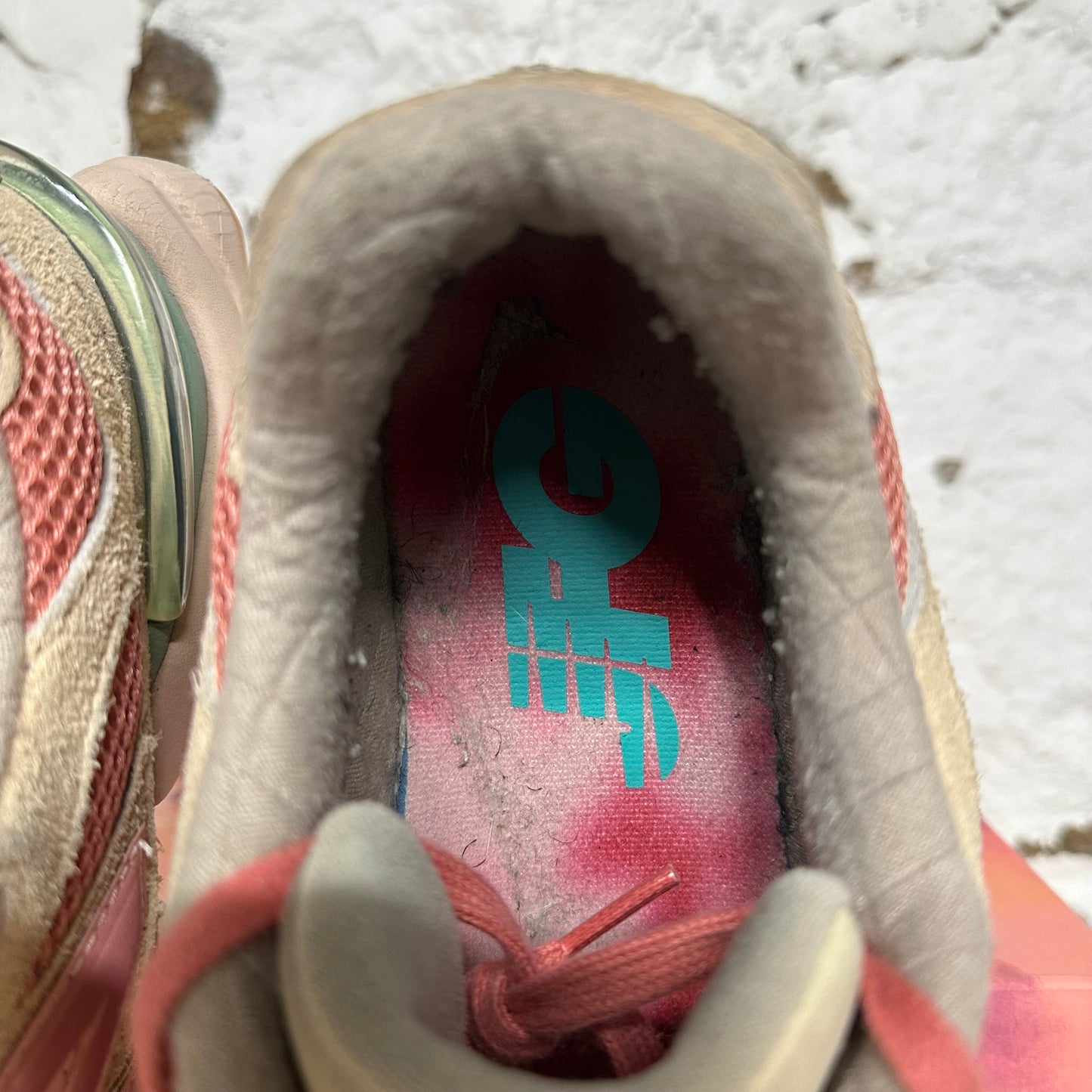 New Balance 9060 Joe Freshgoods Inside Voices Cookie Pink Sz 9