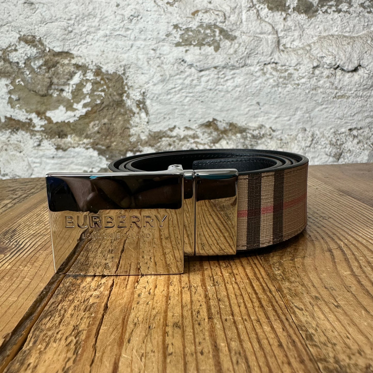 Burberry Tan Plaid Black Reversible Belt Sz (100/40)