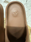 Yeezy Slide Flax Sz 10 DS