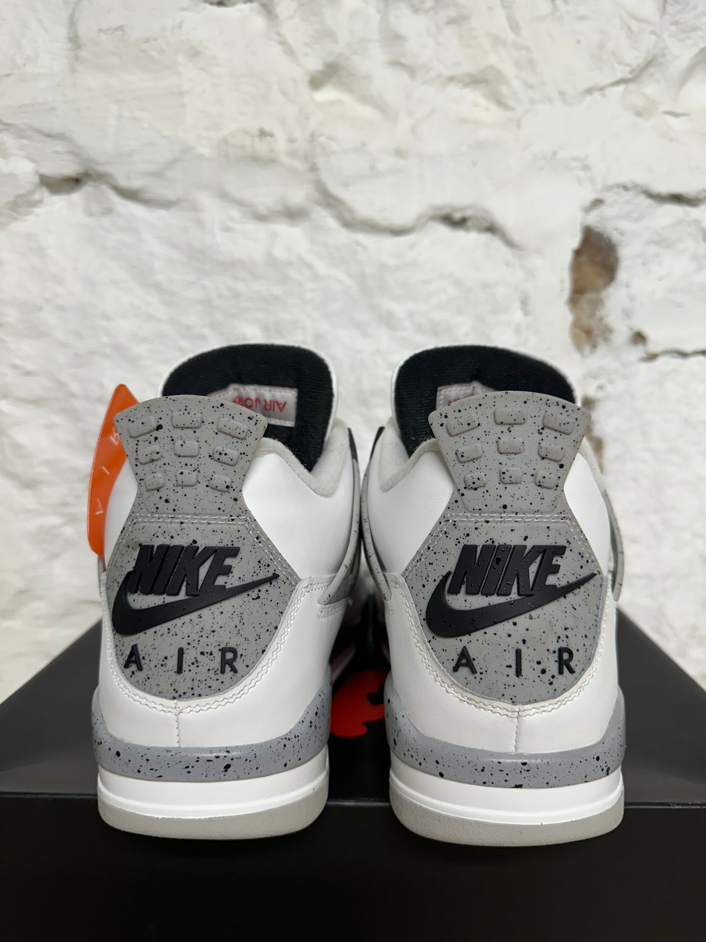 Air Jordan 4 White Cement Sz 9