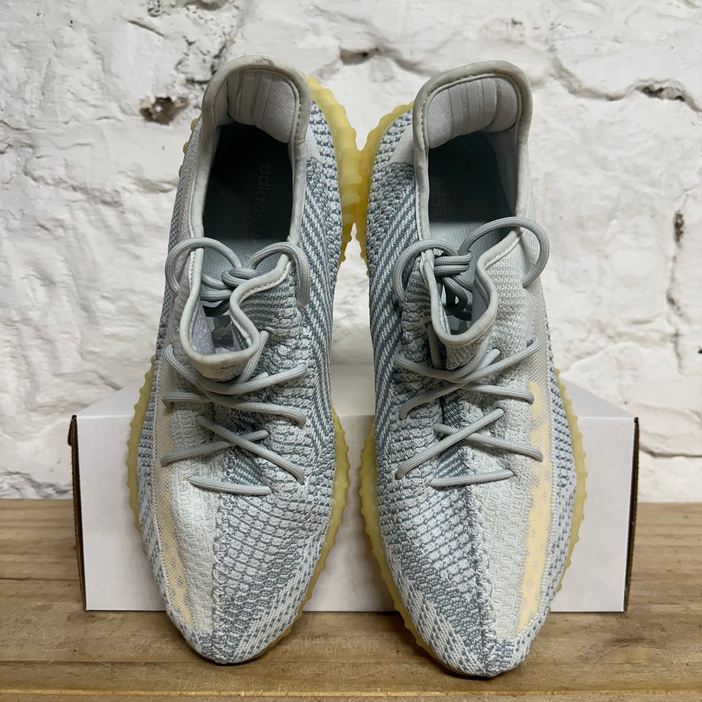 Yeezy 350 V2 Cloud White Sz 13