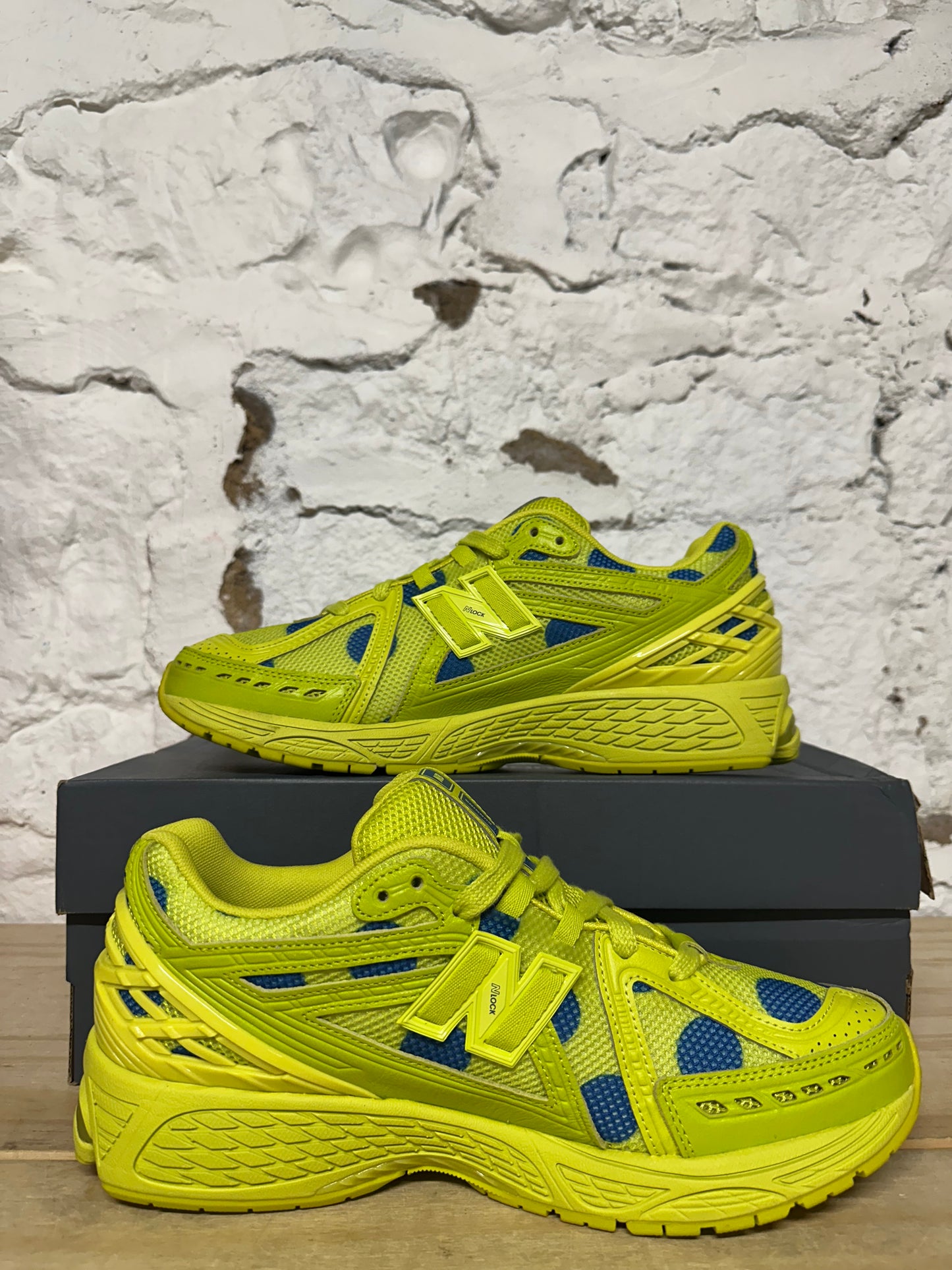 New Balance 1906R Polka Dot Tea Tree Sz 11 DS