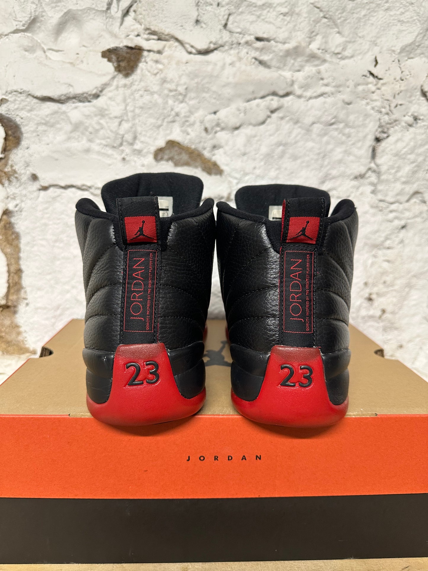 Air Jordan 12 Flu Game (2016) Sz 9.5