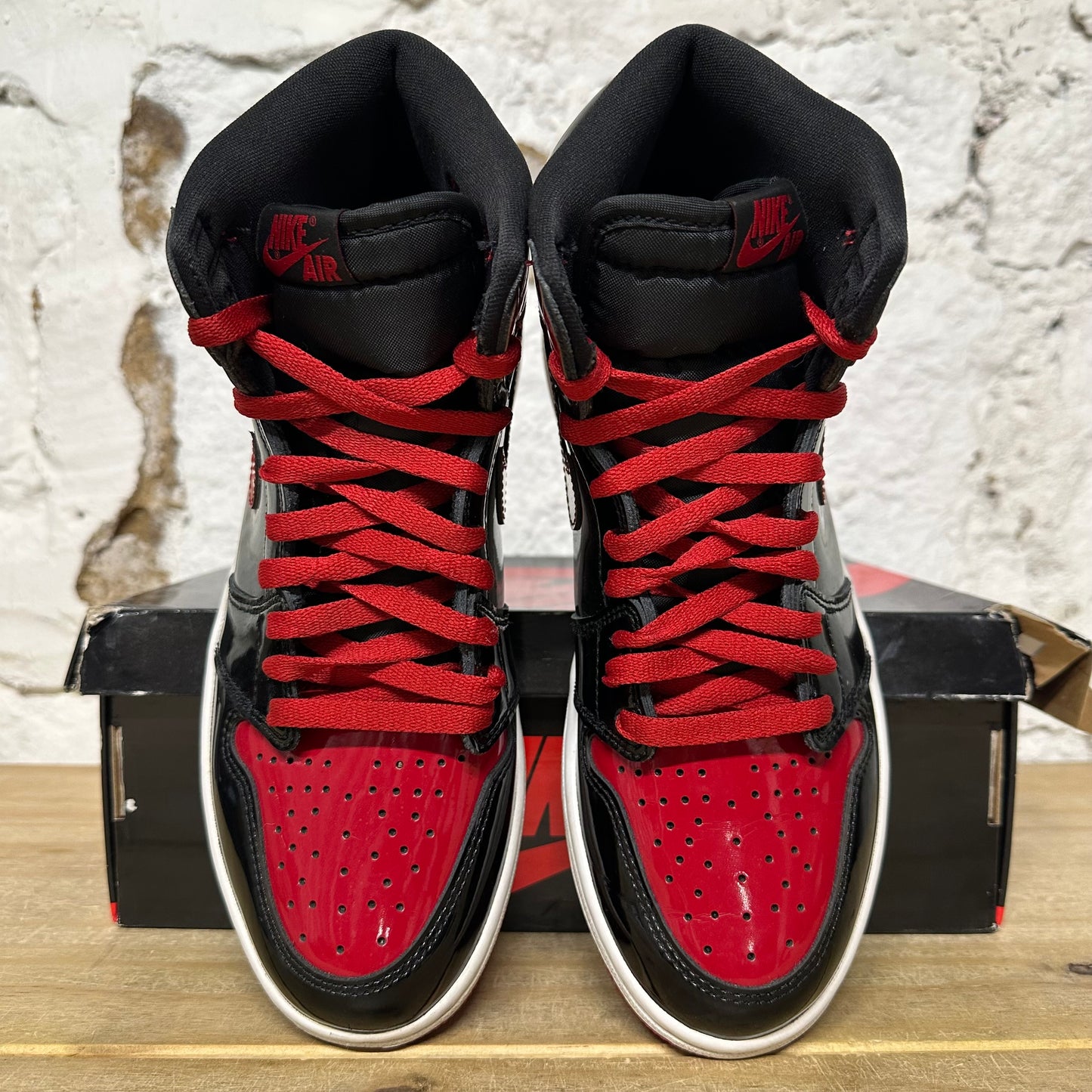 Air Jordan 1 High Patent Bred Sz 7.5