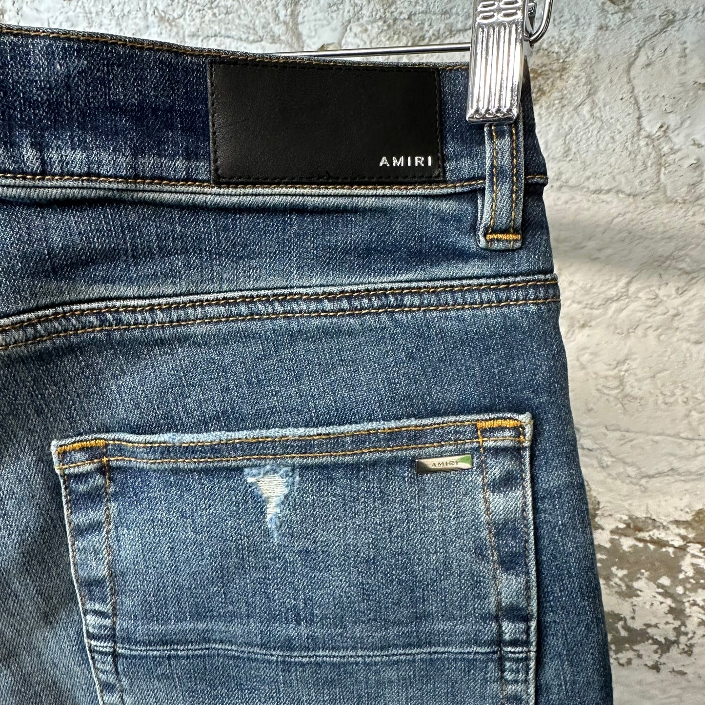 Amiri Knee Rip Plain Dark Blue Denim Jeans Sz 33