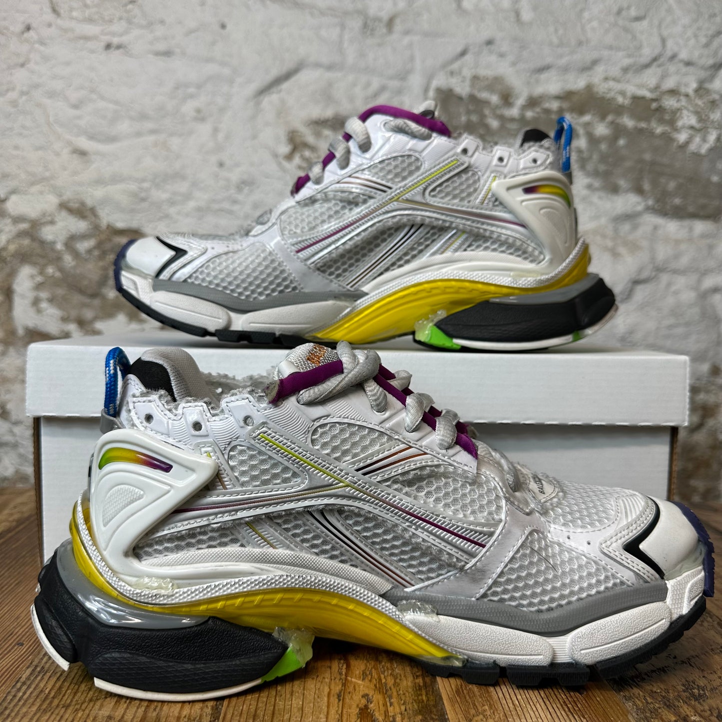 Balenciaga Runner Multicolor White Sneaker Sz 6.5 (39)