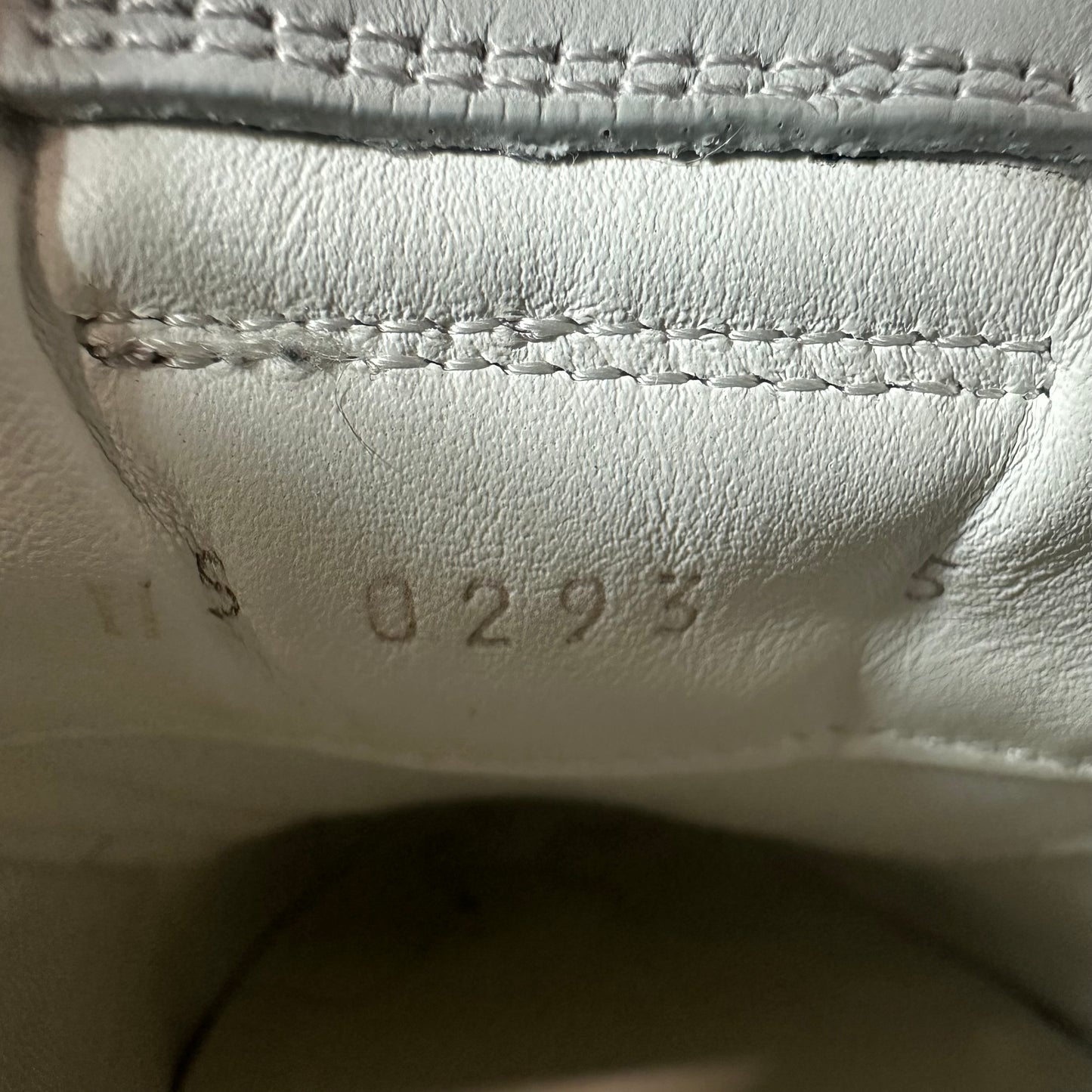 Louis Vuitton Runaway Blue Navy Sz 6.5 (5LV)