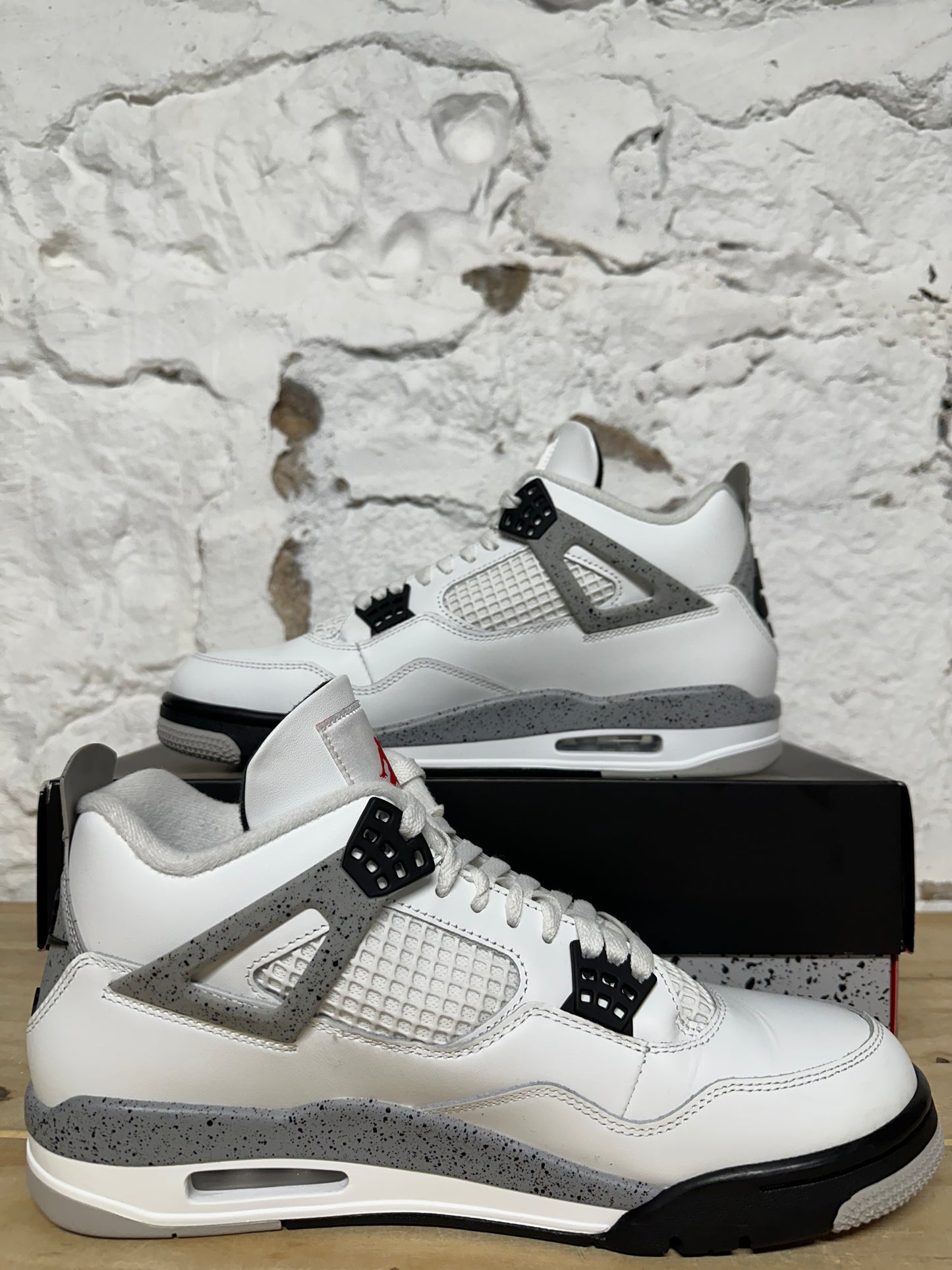 Air Jordan 4 White Cement Sz 11