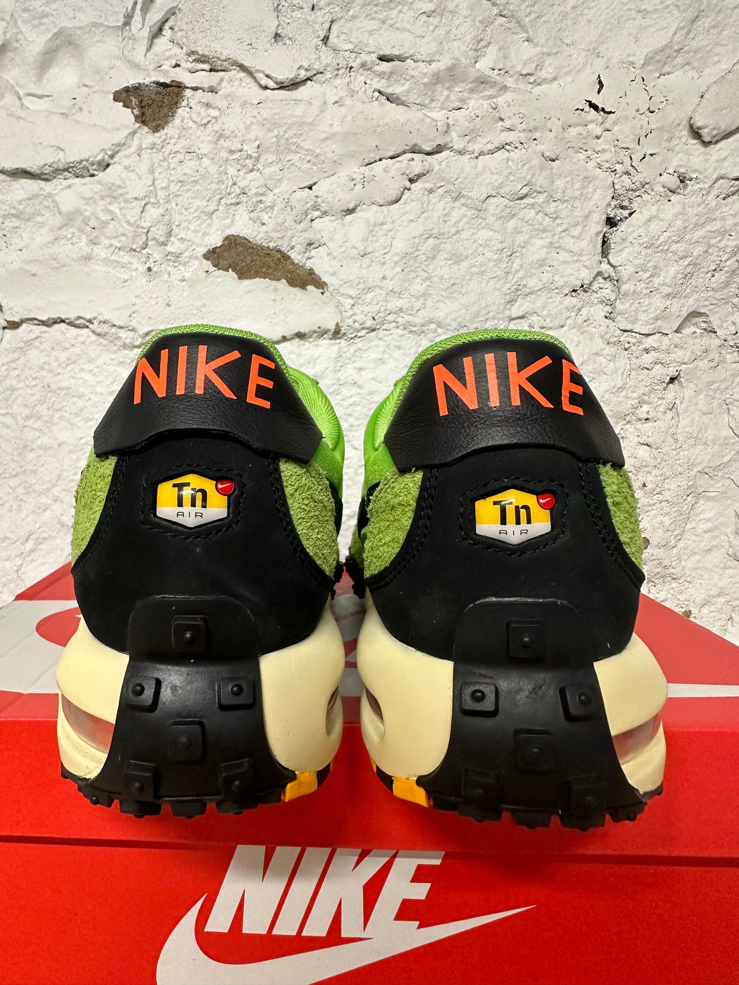Nike Air Max Waffle Racer Altitude Green Sz 12 DS