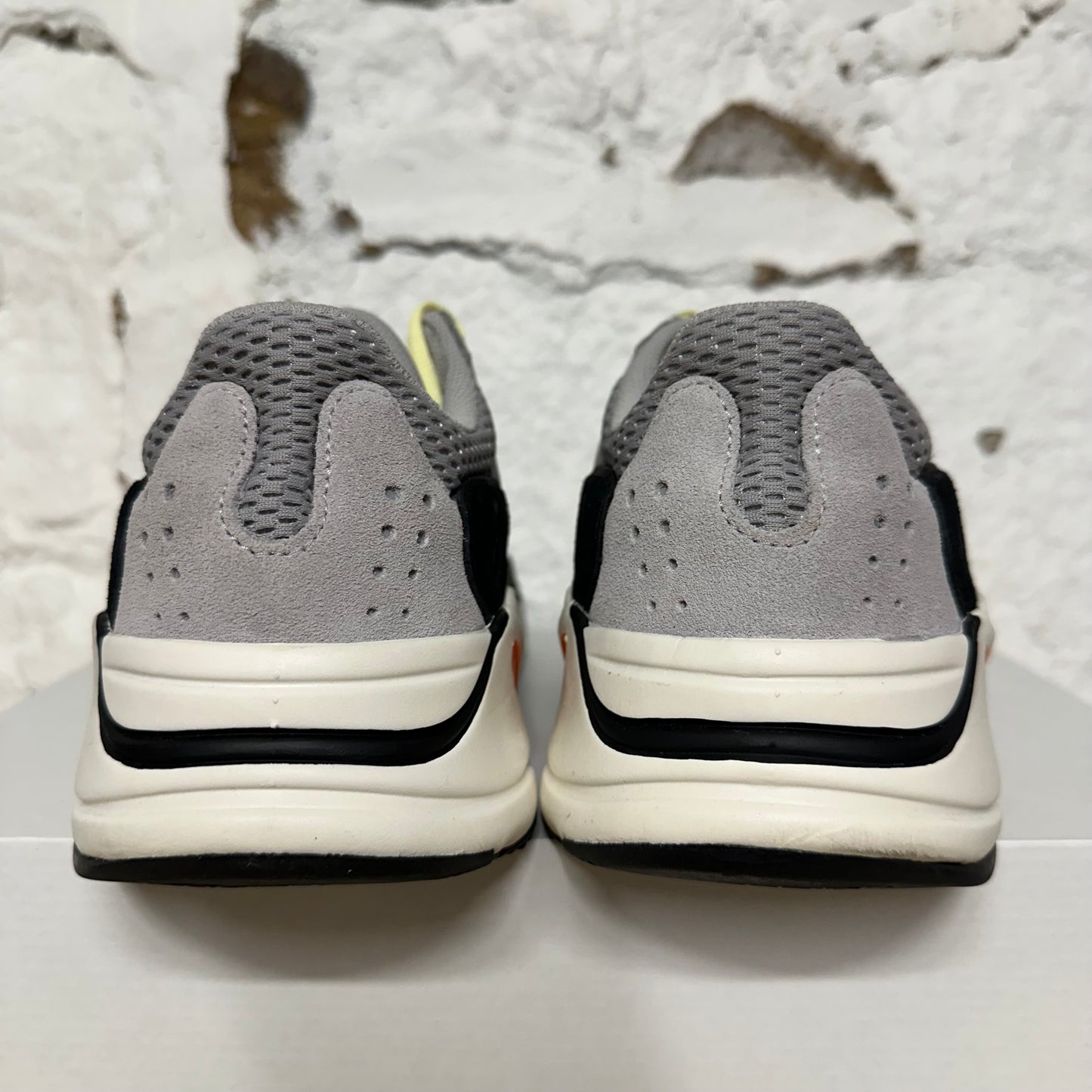 Yeezy 700 Wave Runner Sz 9