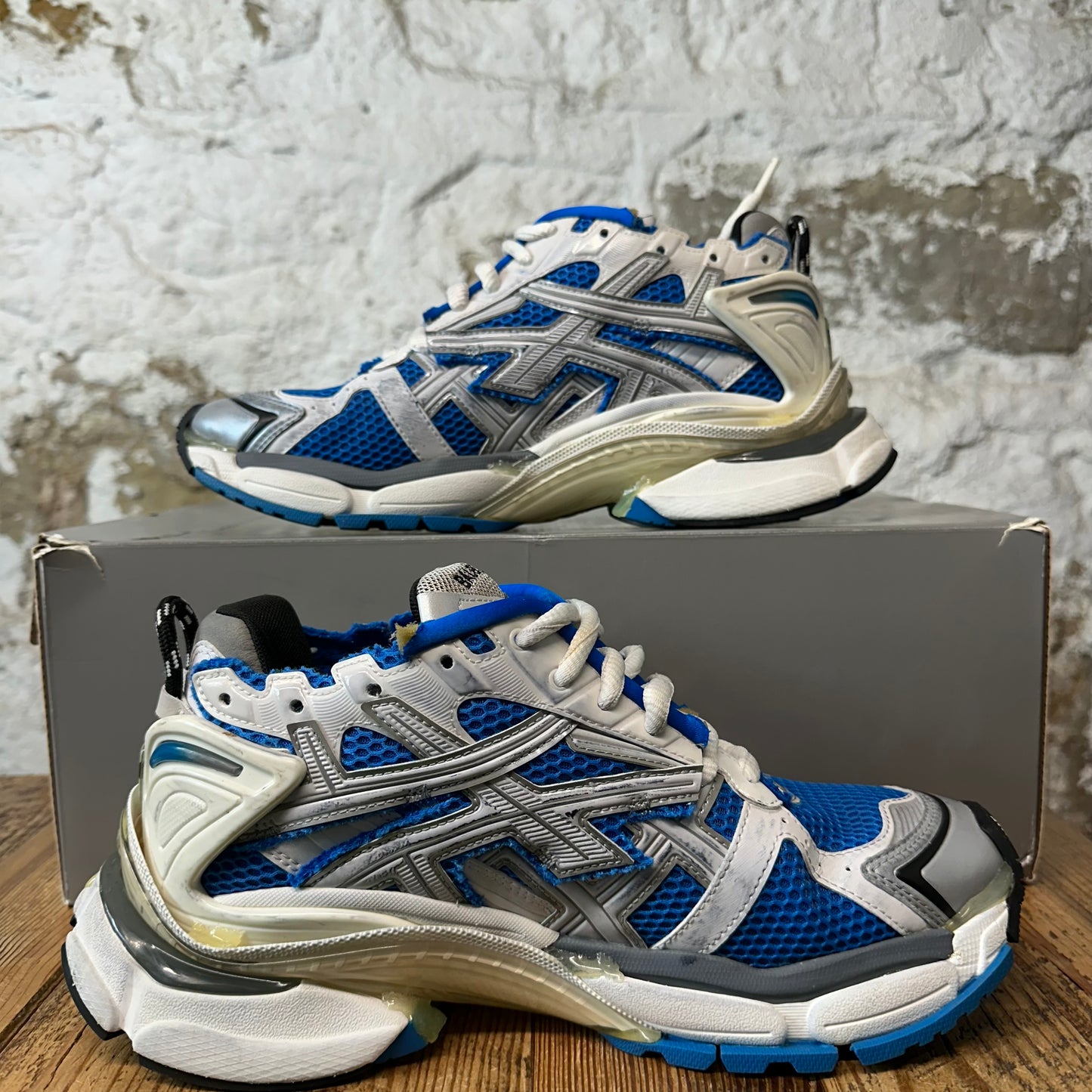 Balenciaga Runner Blue Grey White Sneaker Sz 8 (41)