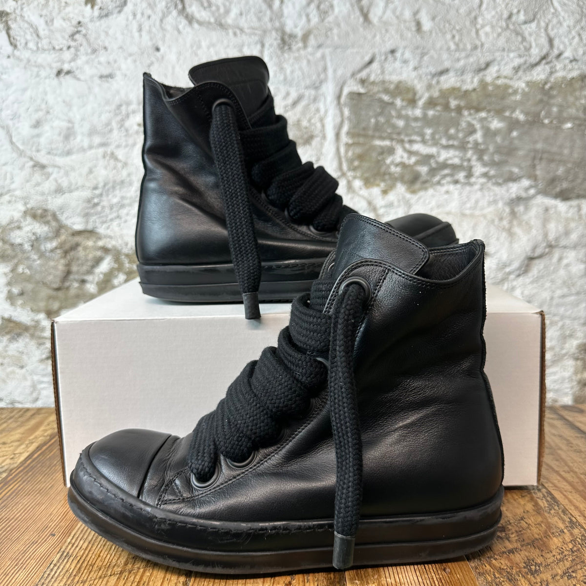 Rick Owens High Jumbo Lace Triple Black Sneaker Sz 6.5 (39)