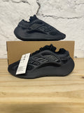 Yeezy 700 V3 Dark Glow Sz 5 DS