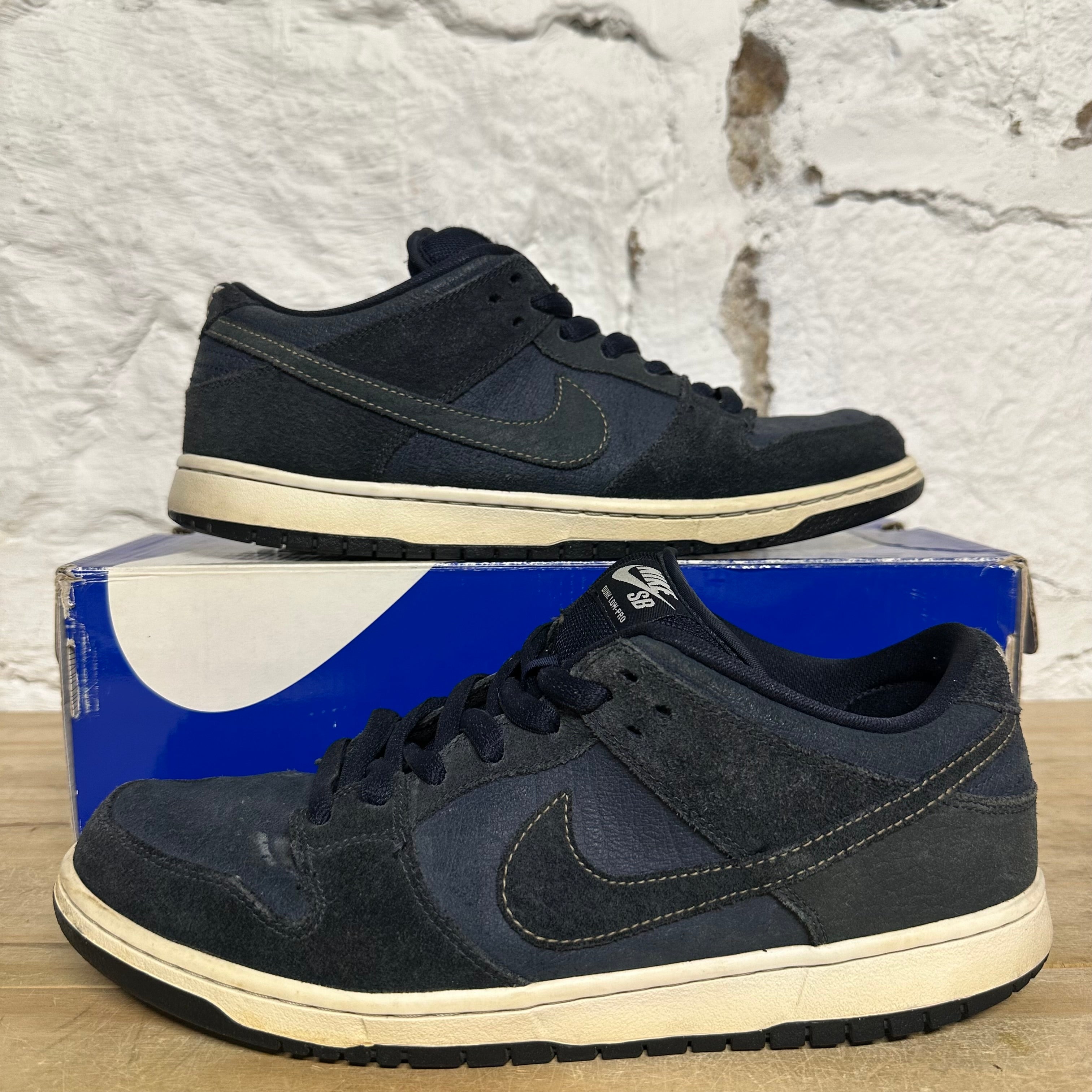 Nike SB Dunk Low Passport Sz 10.5
