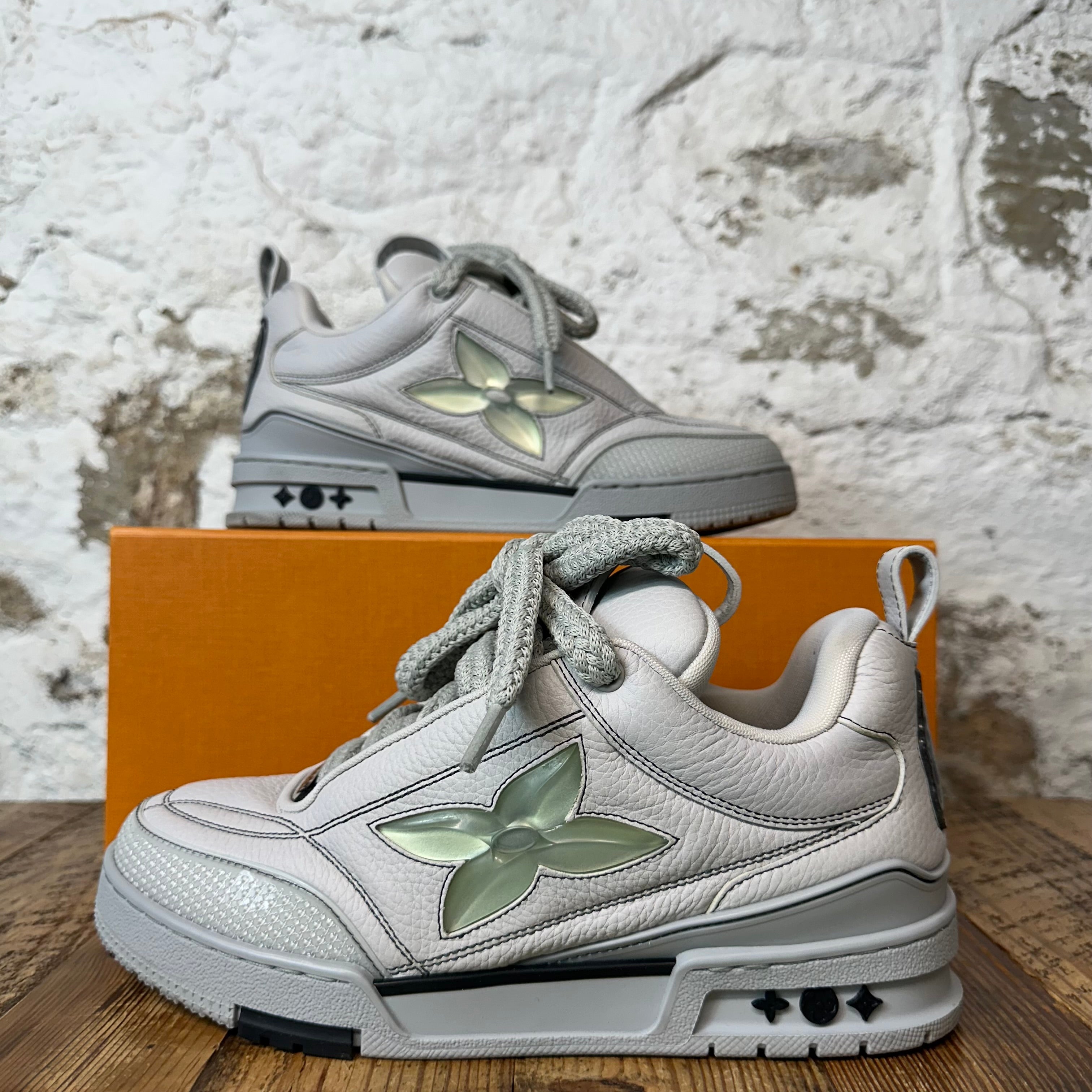 Louis Vuitton Grey Skate Sneaker Sz 7.5 (6LV)