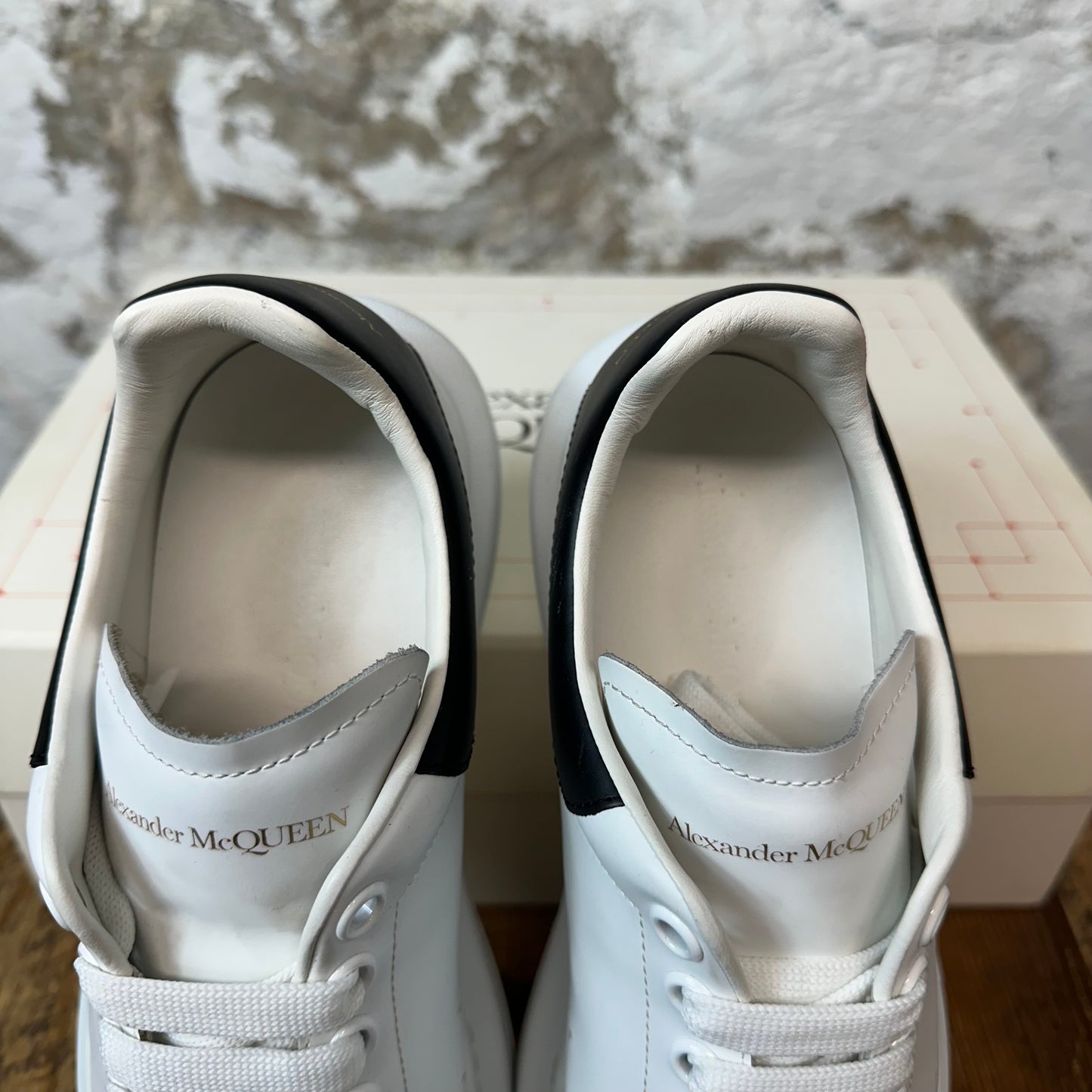 Alexander Mcqueen Black Tab White Sneaker Sz 7.5 (40.5)
