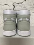 Air Jordan 1 High Seafoam Sz 9.5 (11W)