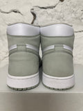 Air Jordan 1 High Seafoam Sz 9.5 (11W)