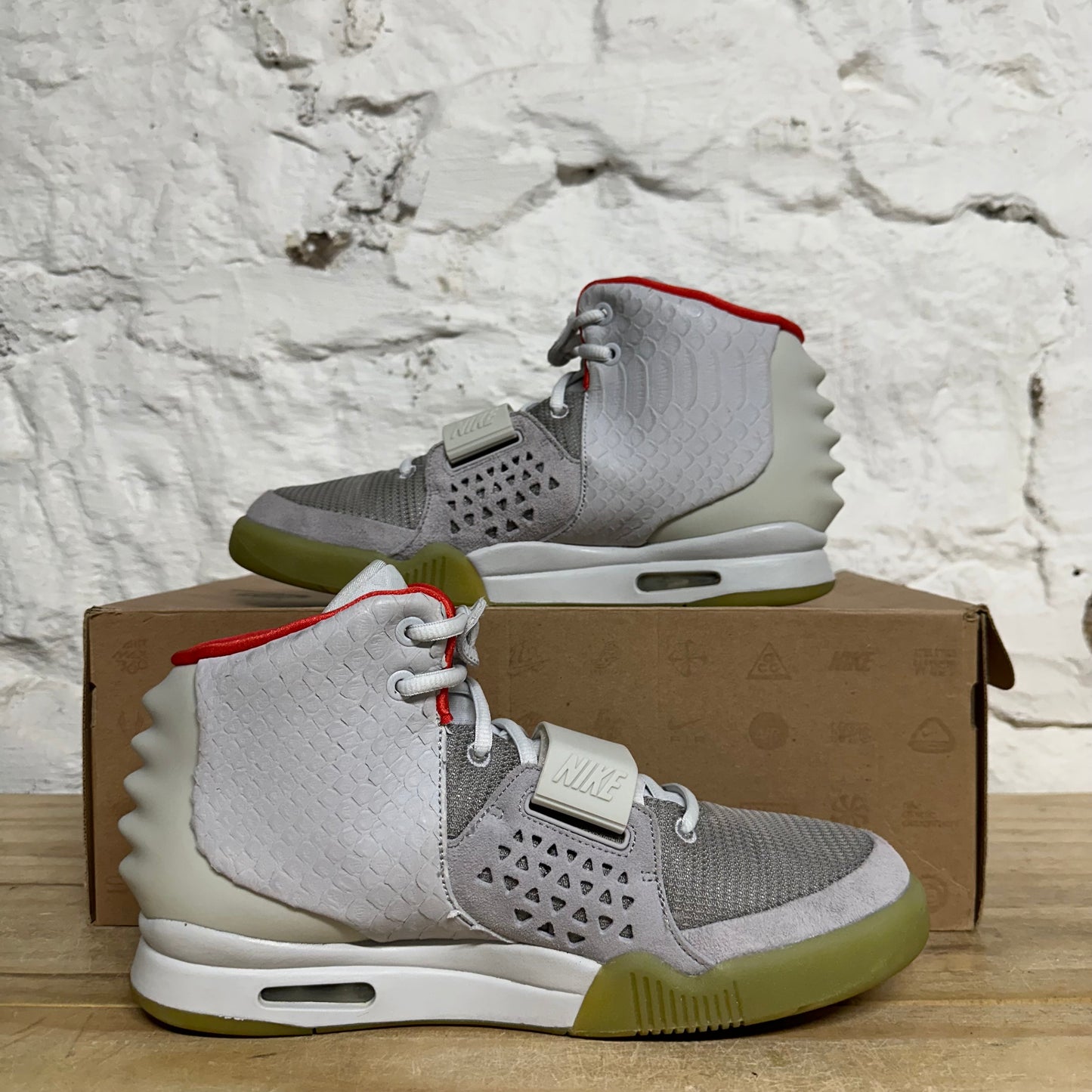 Nike Air Yeezy 2 Pure Platinum Sz 10
