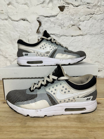 Nike Air Max Zero Essential Oreo Sz 9.5
