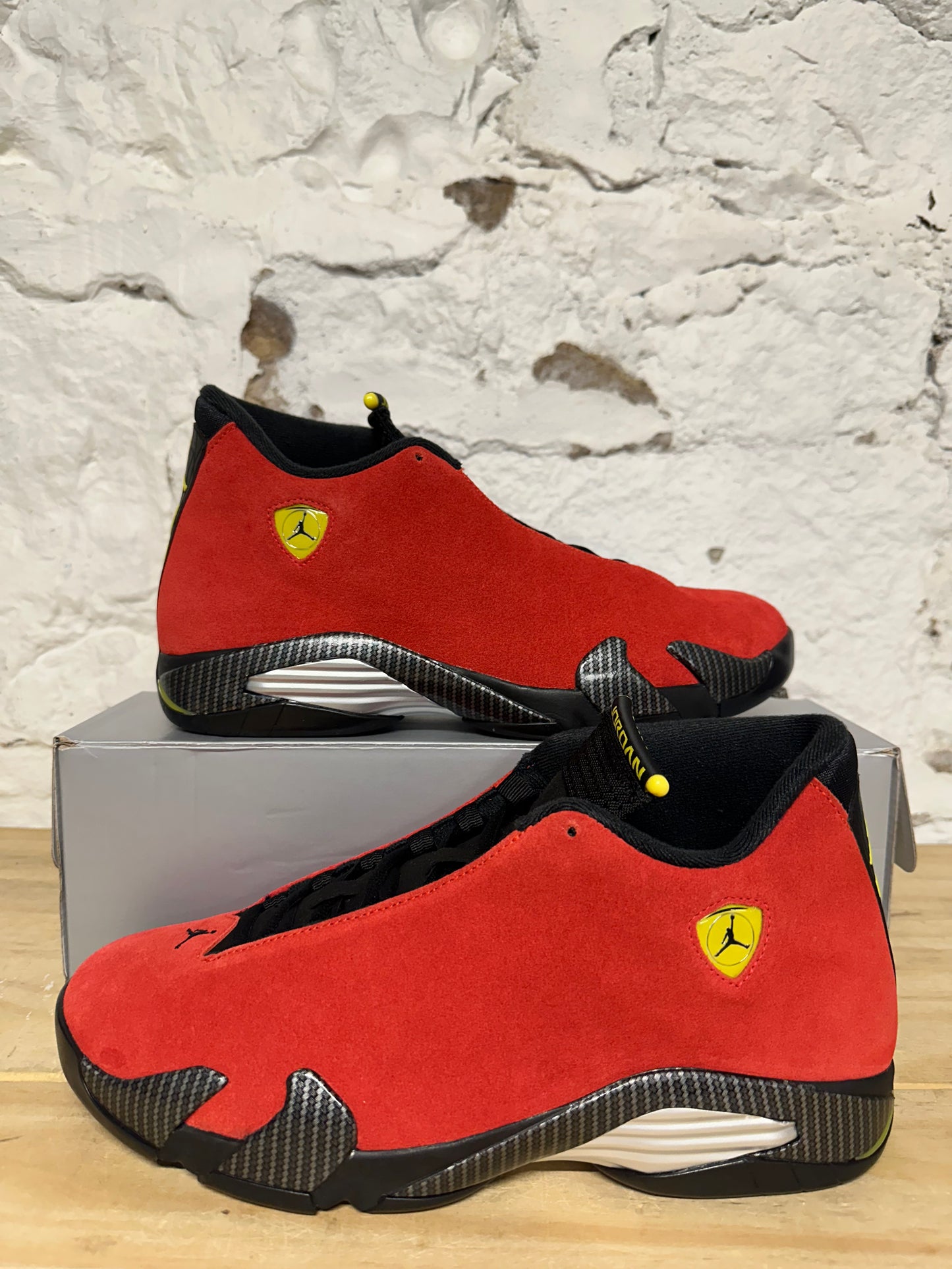 Air Jordan 14 Ferrari (2024) Sz 11