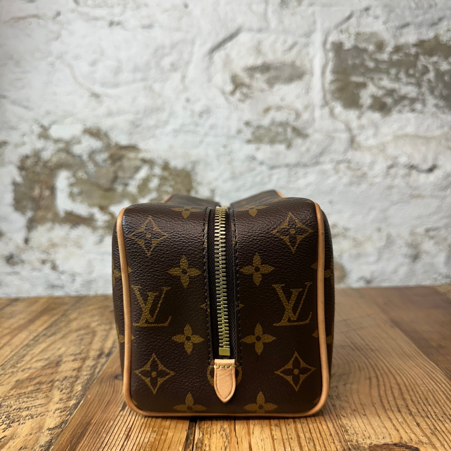 Louis Vuitton Monogram Locker Dopp Kit Toiletry Bag