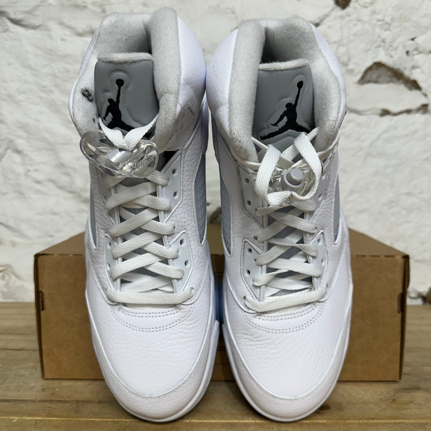 Air Jordan 5 White Metallic Sz 11 DS