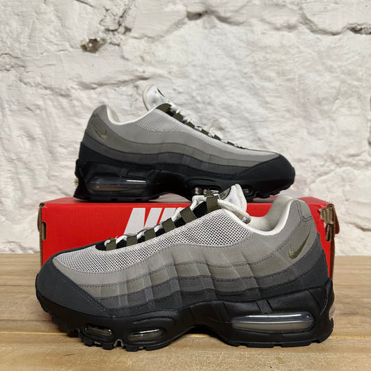 Nike Air Max 95 Big Bubble Medium Olive Sz 8.5 (10W)
