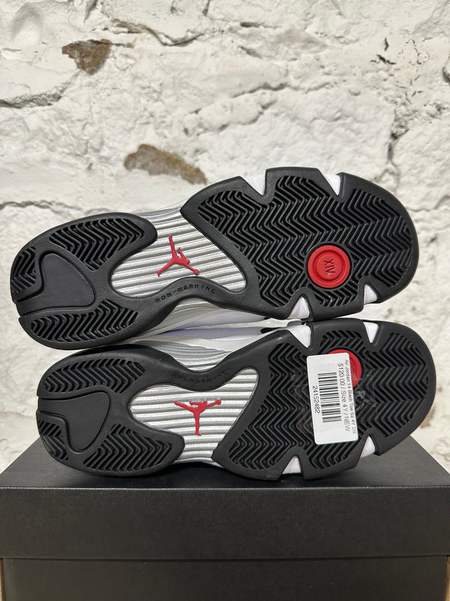 Air Jordan 14 Black Toe Sz 4Y DS