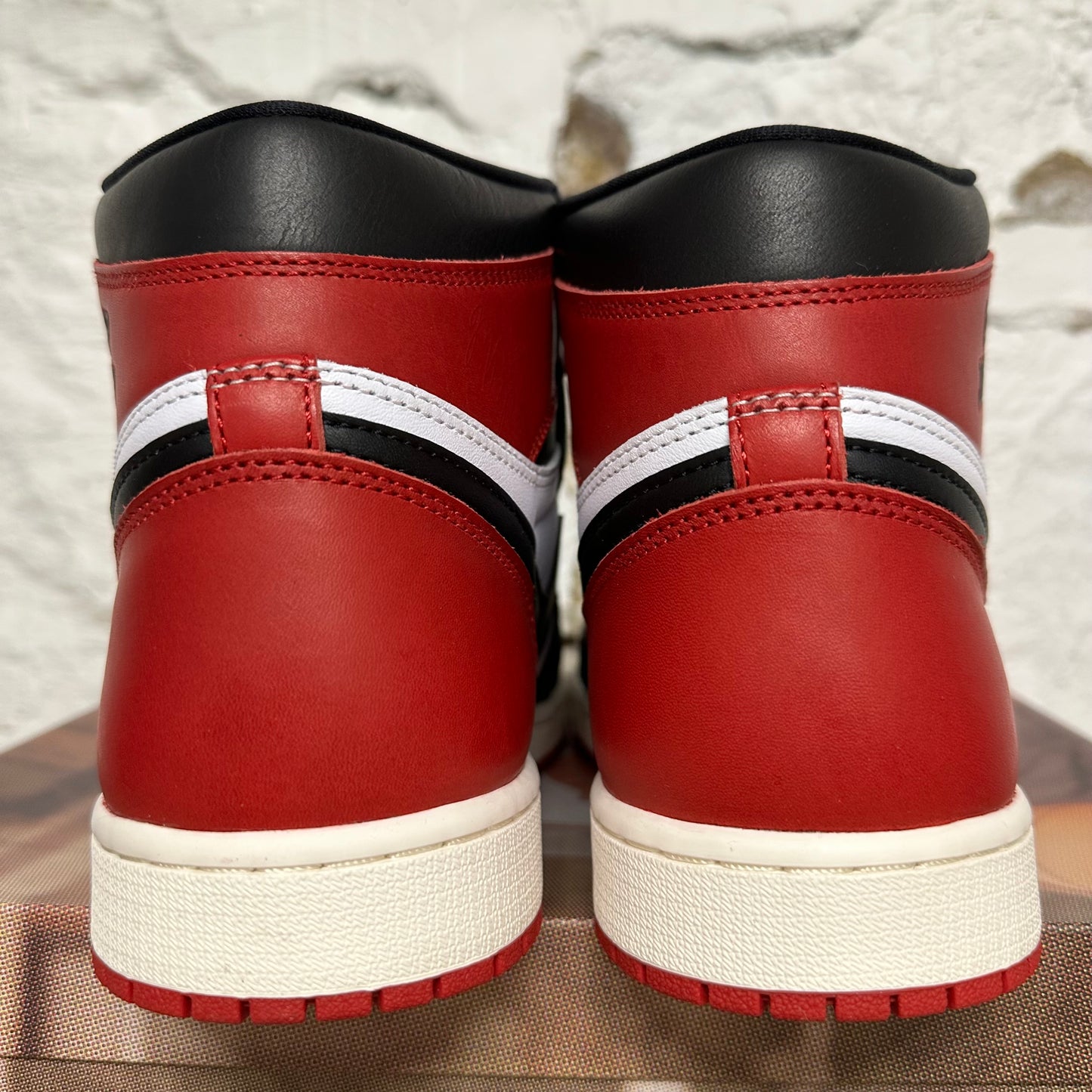 Air Jordan 1 High Black Toe Reimagined Sz 11.5 DS